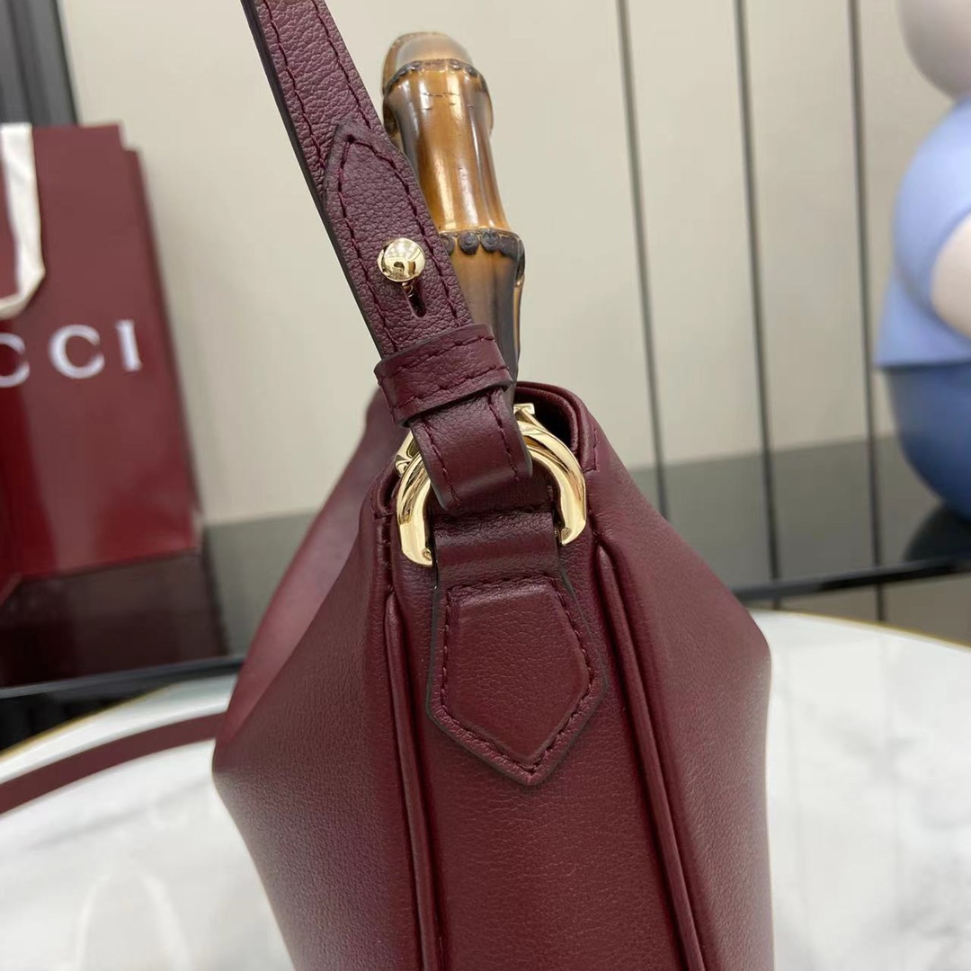 Gucci Diana Small Shoulder Bag - EUR FASHION