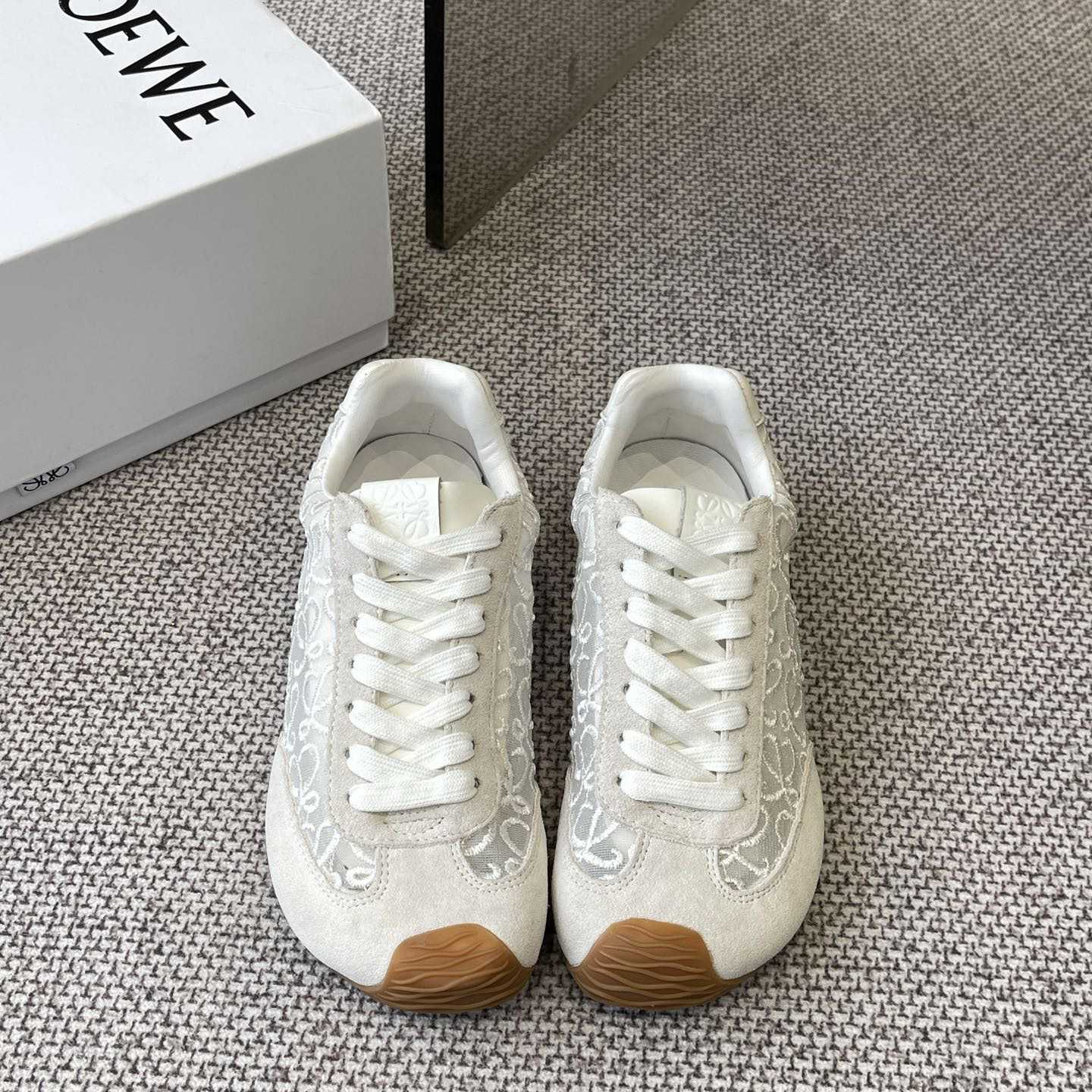 Loewe Runner  - EUR FASHION
