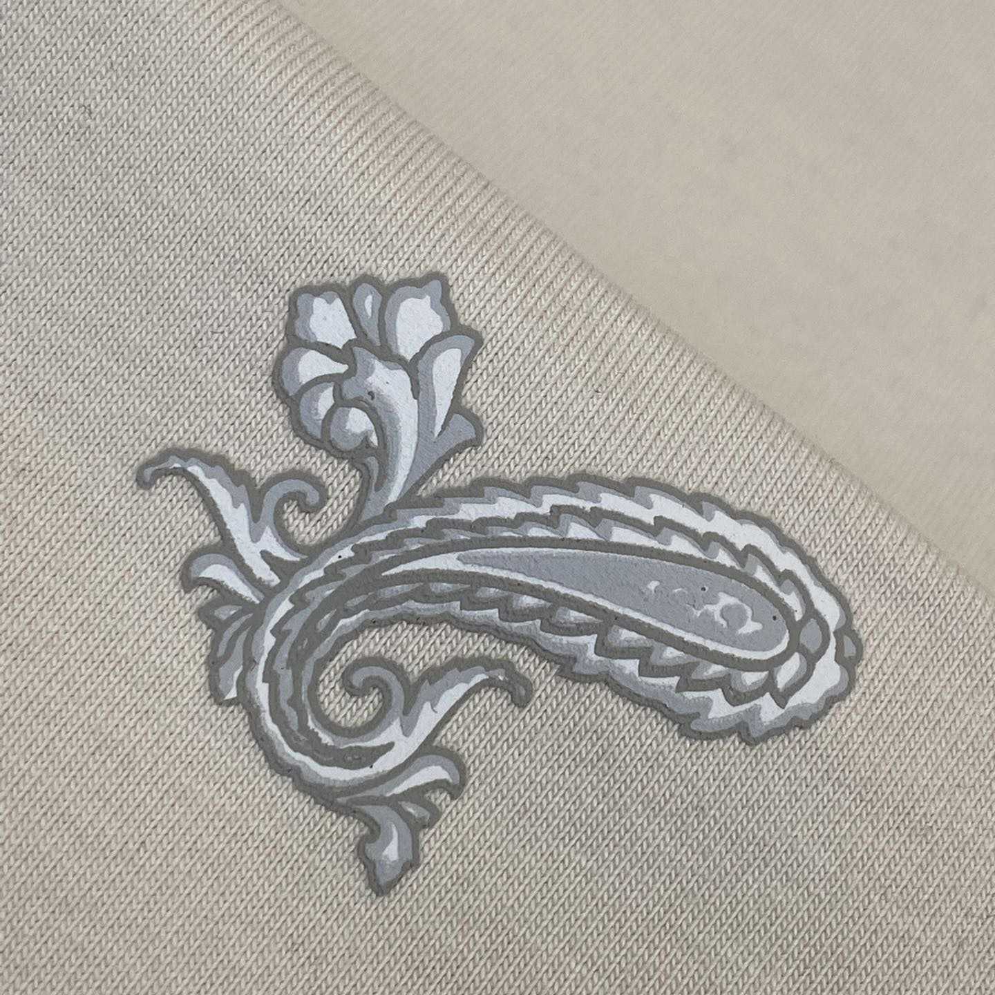 Burberry Paisley Logo Cotton T-shirt - EUR FASHION