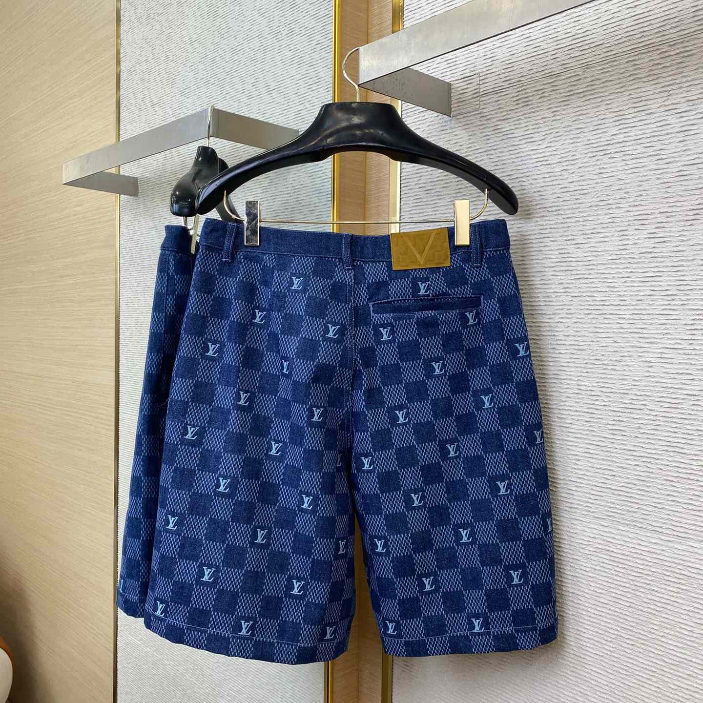 Louis Vuitton Embroidered Damier Denim Shorts  1AFVO5 - EUR FASHION