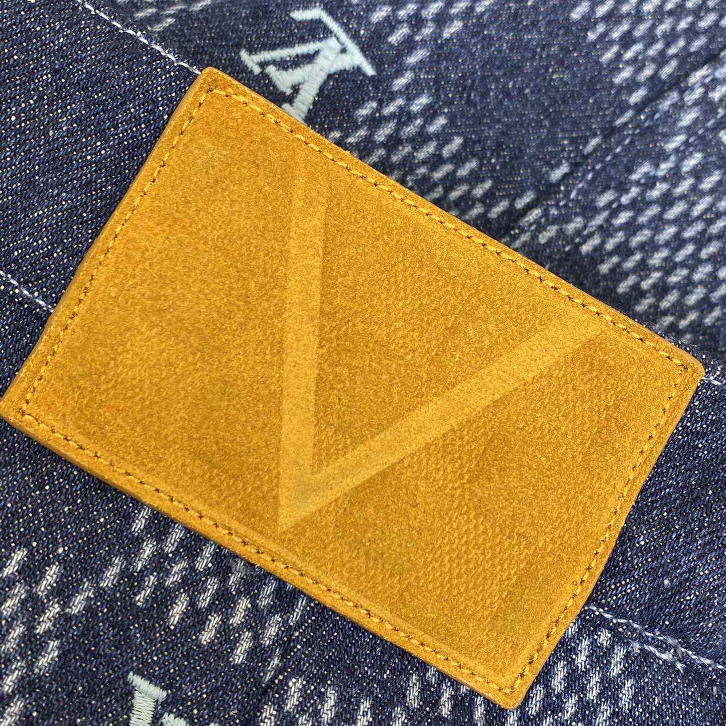 Louis Vuitton Embroidered Damier Denim Shorts  1AFVO5 - EUR FASHION