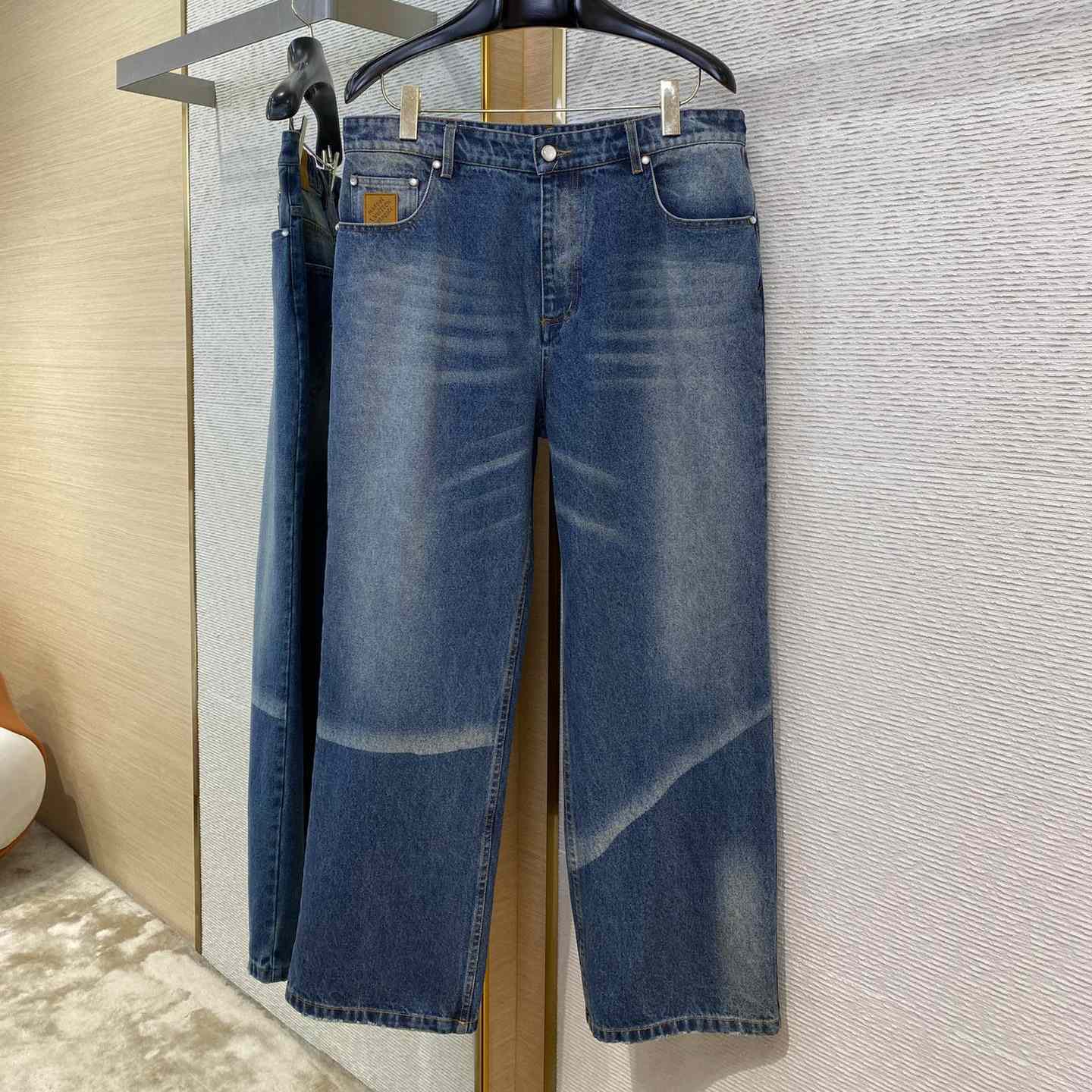 Louis Vuitton Sunfaded Effect Denim Skate Pants  1AHBMW - EUR FASHION