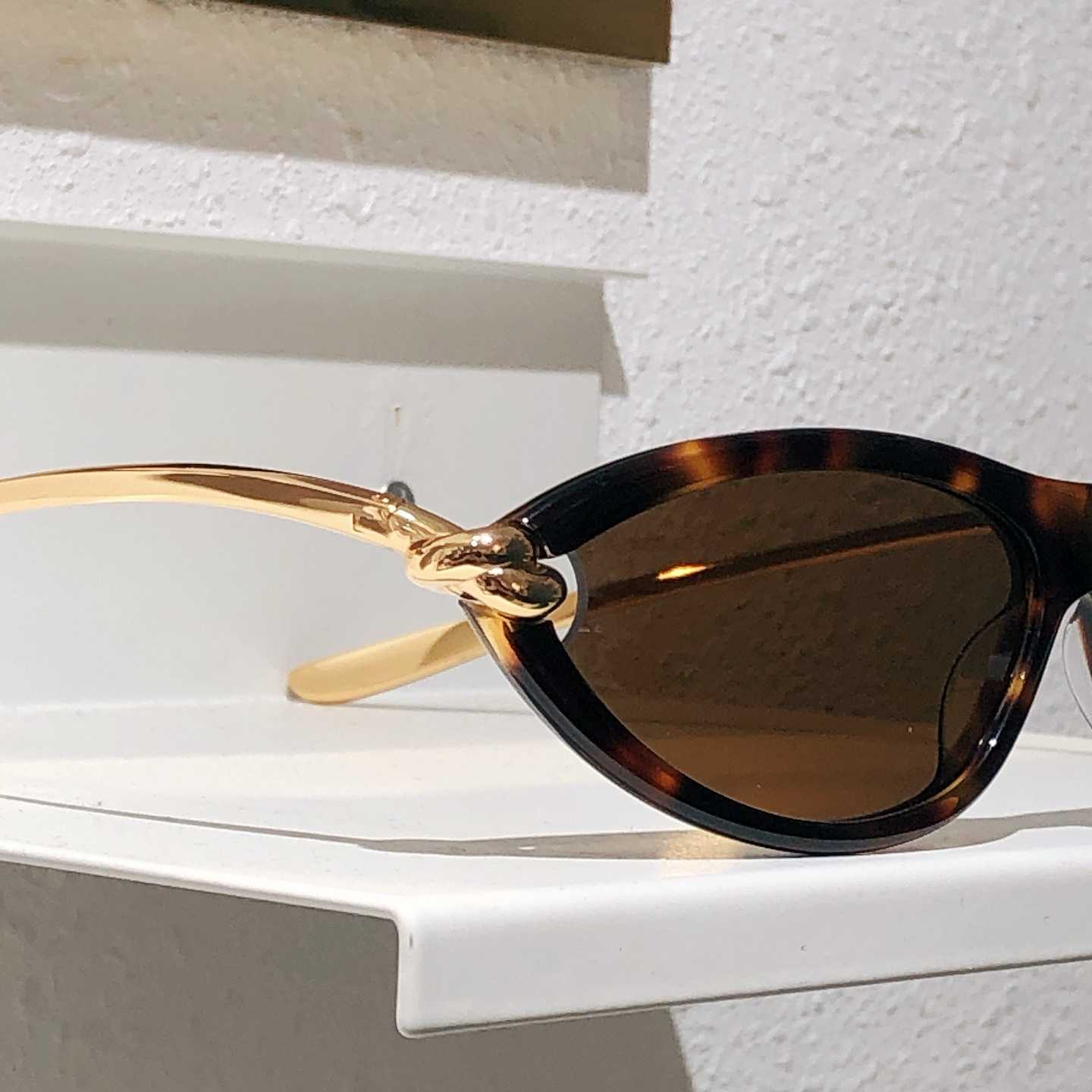 Bottega Veneta Knot Cat Eye Sunglasses   BV1390S - EUR FASHION