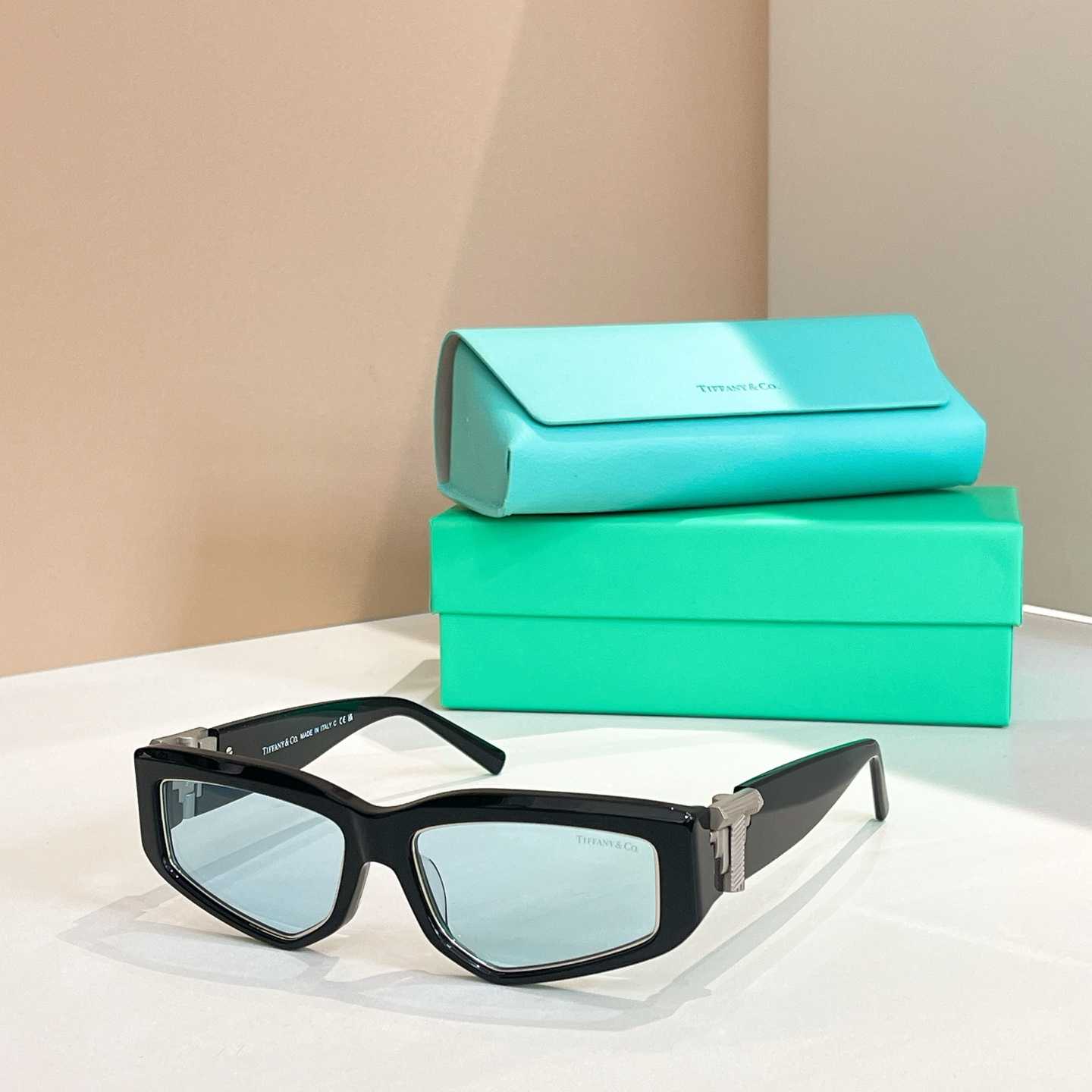Tiffany & Co. TF4234U Sunglasses  - EUR FASHION
