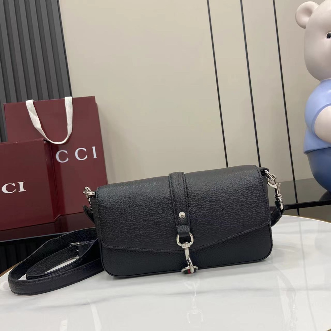 Gucci Small Crossbody Bag With Hook Closure - EUR FASHION