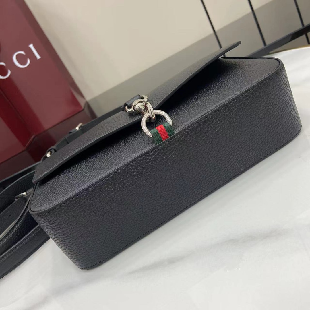 Gucci Small Crossbody Bag With Hook Closure - EUR FASHION