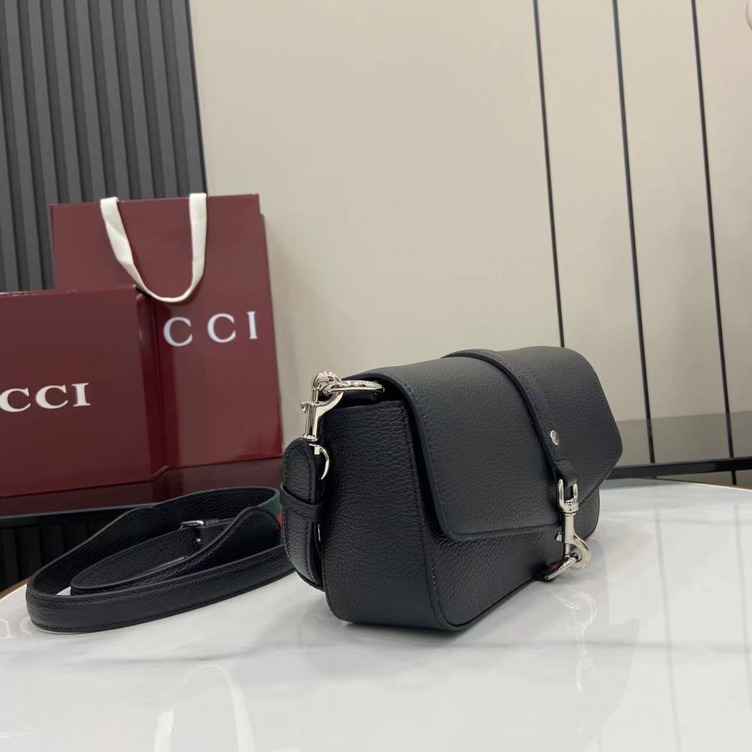 Gucci Small Crossbody Bag With Hook Closure - EUR FASHION
