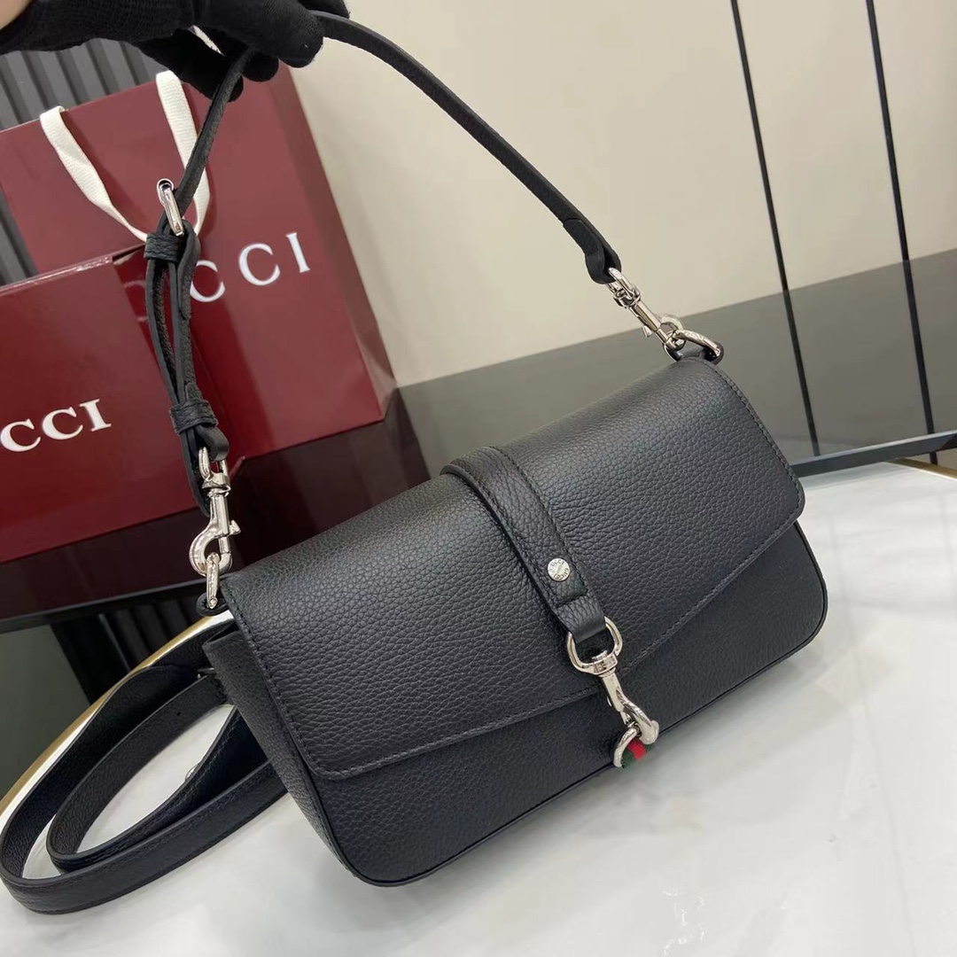 Gucci Small Crossbody Bag With Hook Closure - EUR FASHION