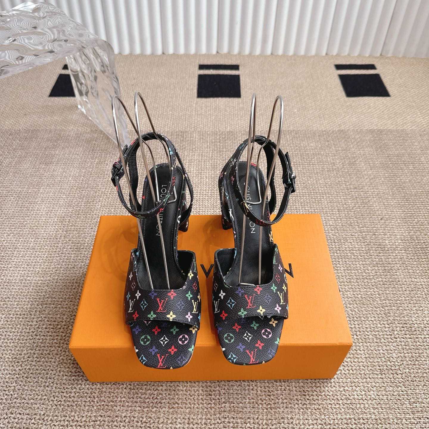 Louis Vuitton LV x TM Sandal - EUR FASHION