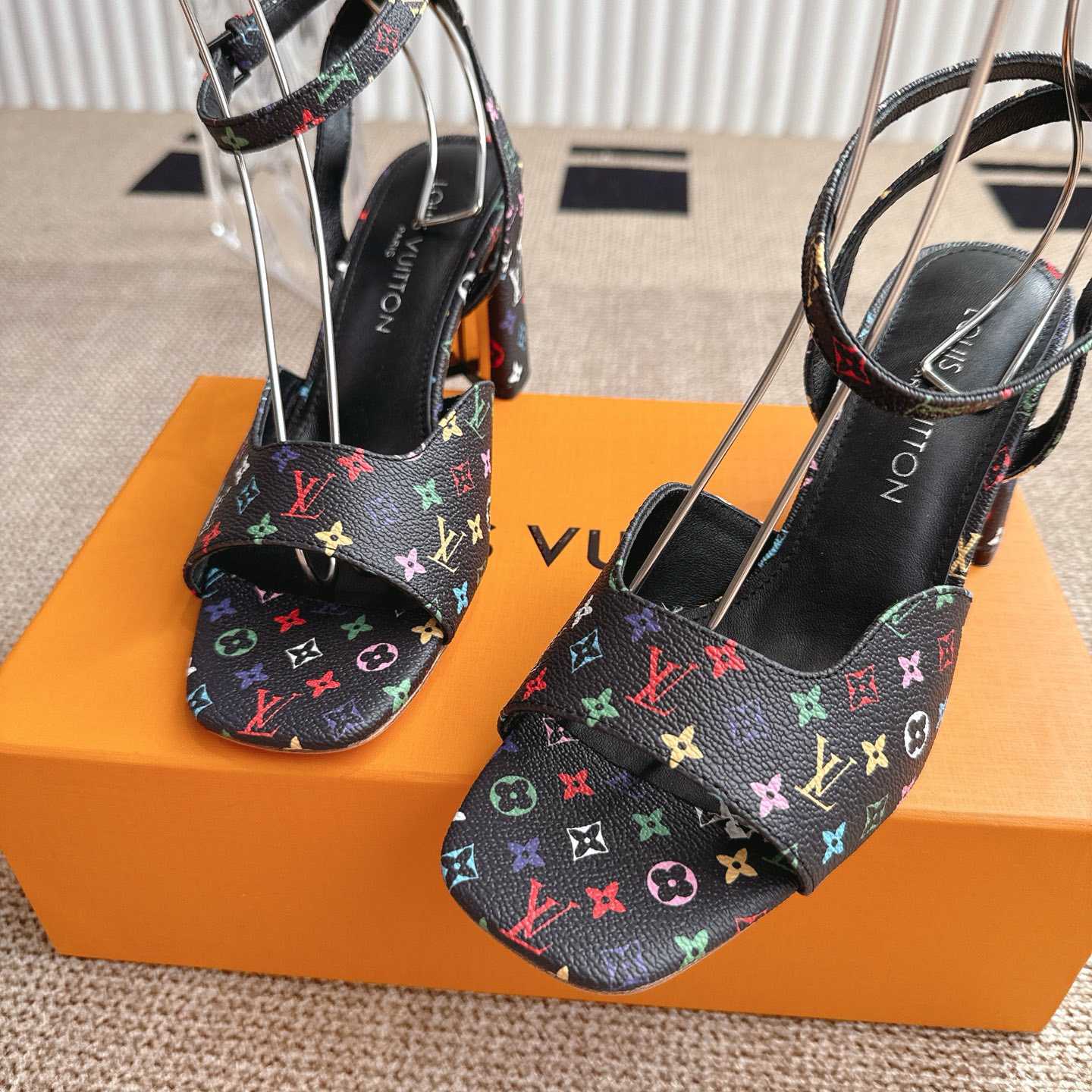 Louis Vuitton LV x TM Sandal - EUR FASHION