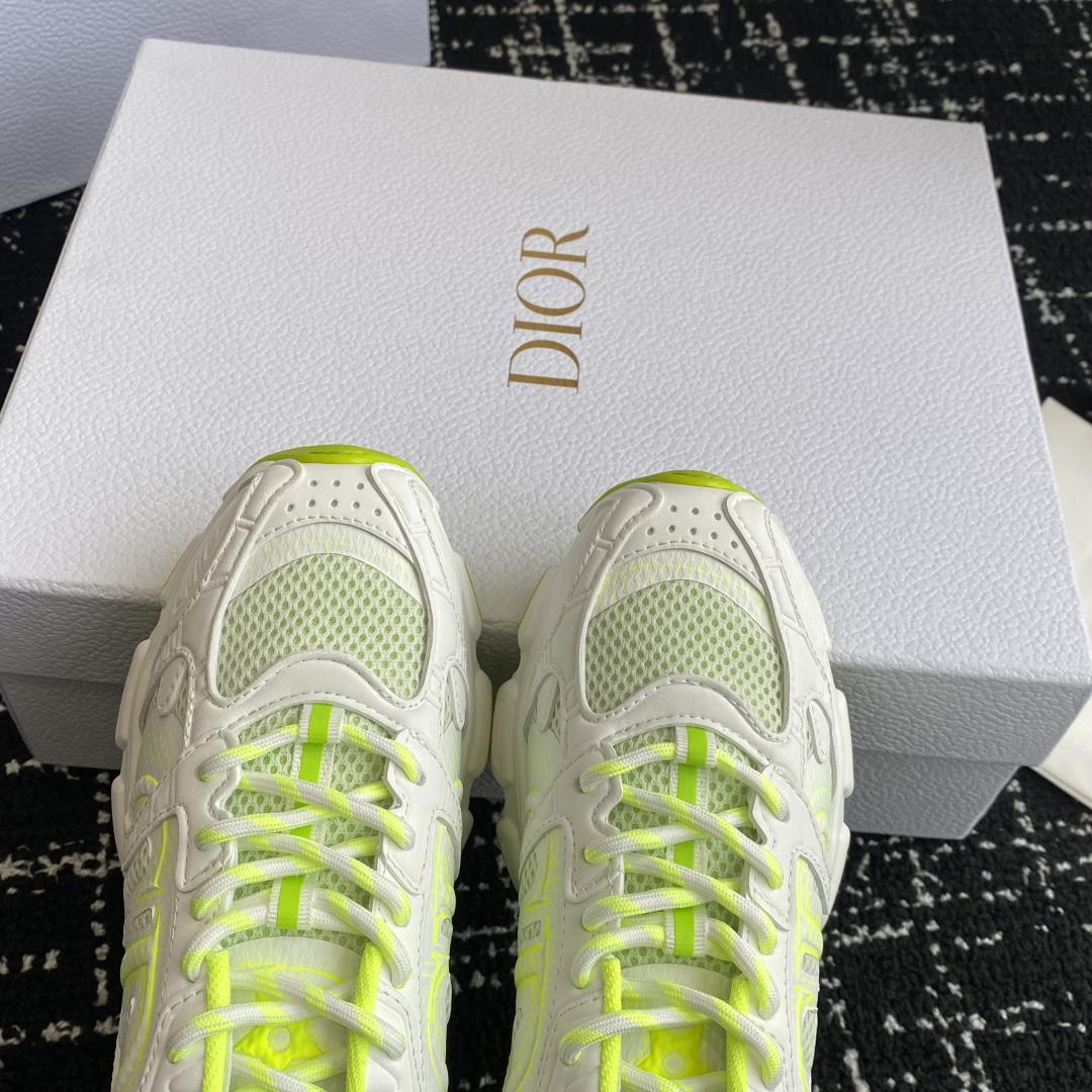 Miss Dior — Dior Chrono Sneaker  - EUR FASHION