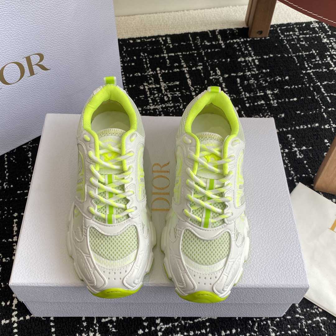 Miss Dior — Dior Chrono Sneaker  - EUR FASHION