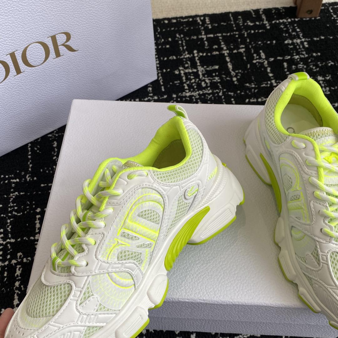 Miss Dior — Dior Chrono Sneaker  - EUR FASHION