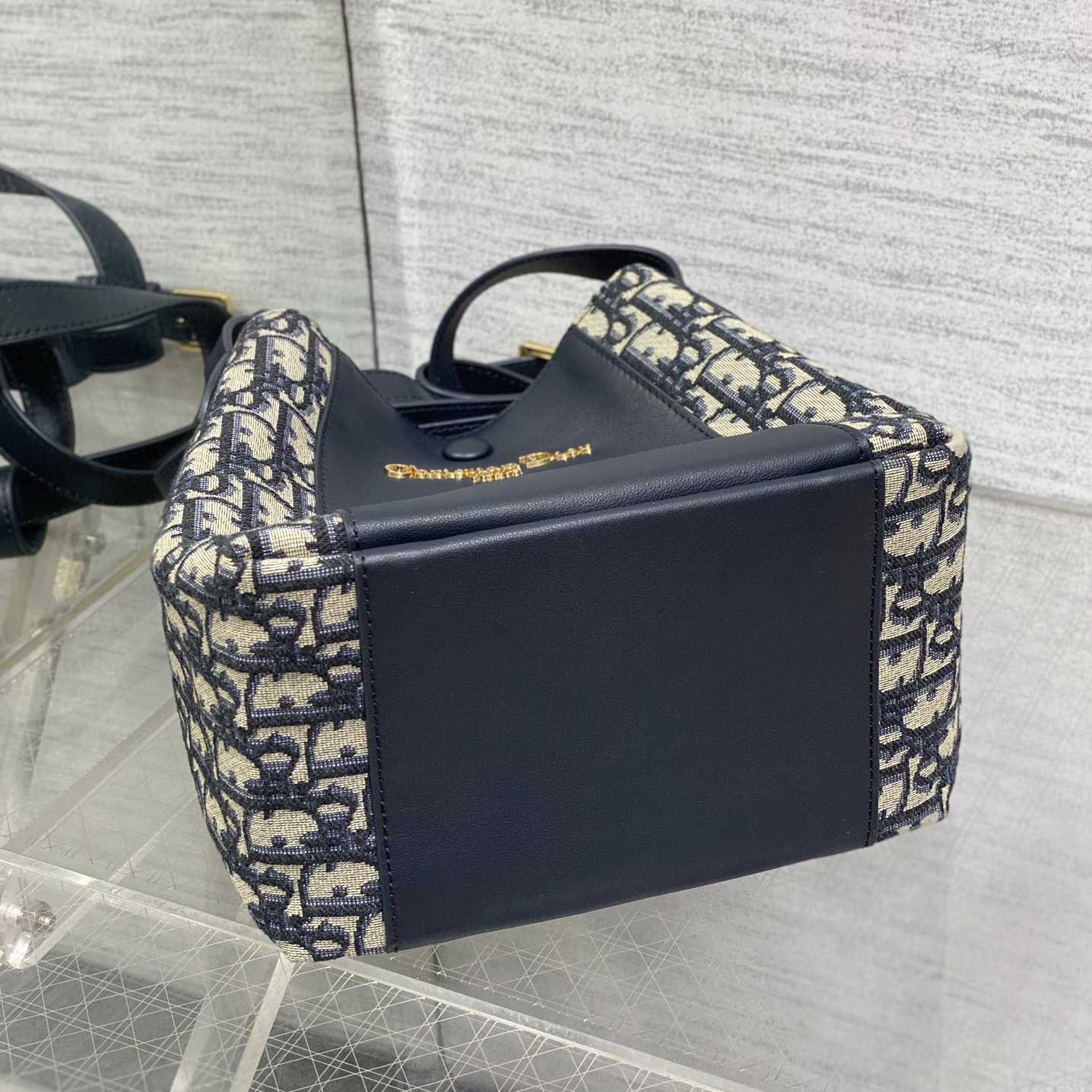 Dior Medium Signature Bucket Bag  - EUR FASHION