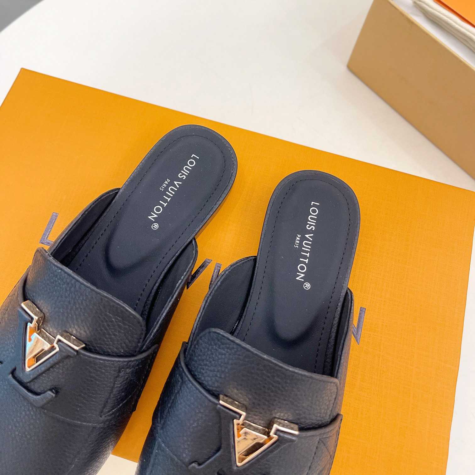 Louis Vuitton LV Capri Open Back Loafer  1AC7N3 - EUR FASHION