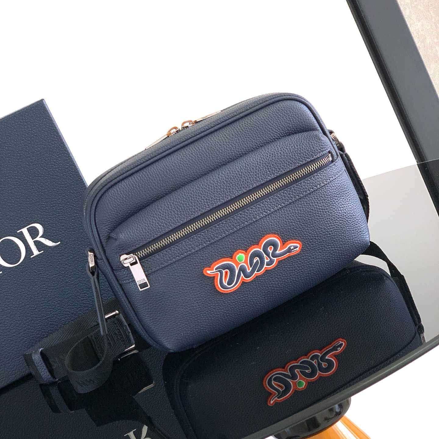 Dior And Kaws Mini Rider 2.0 Zipped Messenger Bag   - EUR FASHION