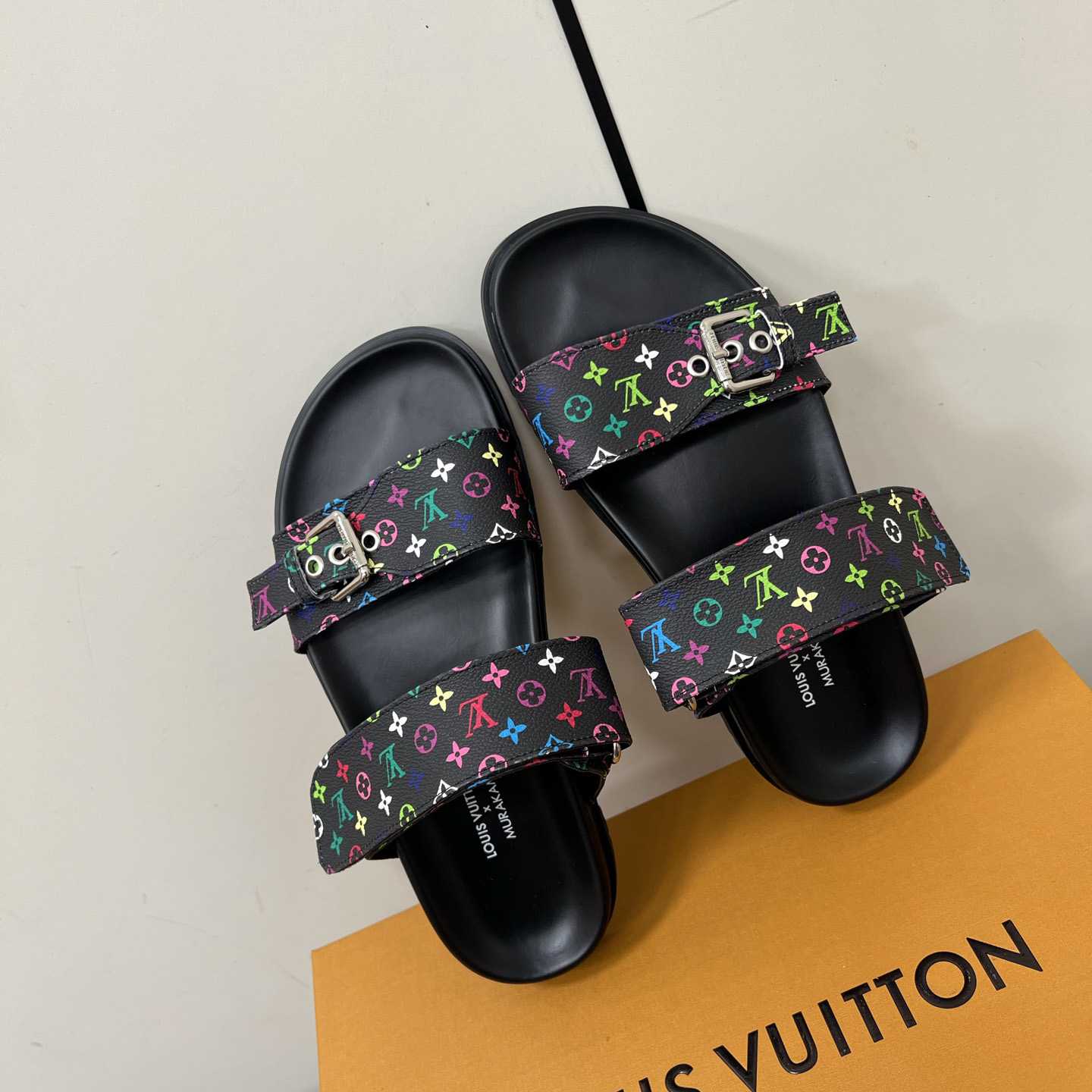 Louis Vuitton LV x TM Bom Dia Flat Comfort Mule   1AGXUB - EUR FASHION