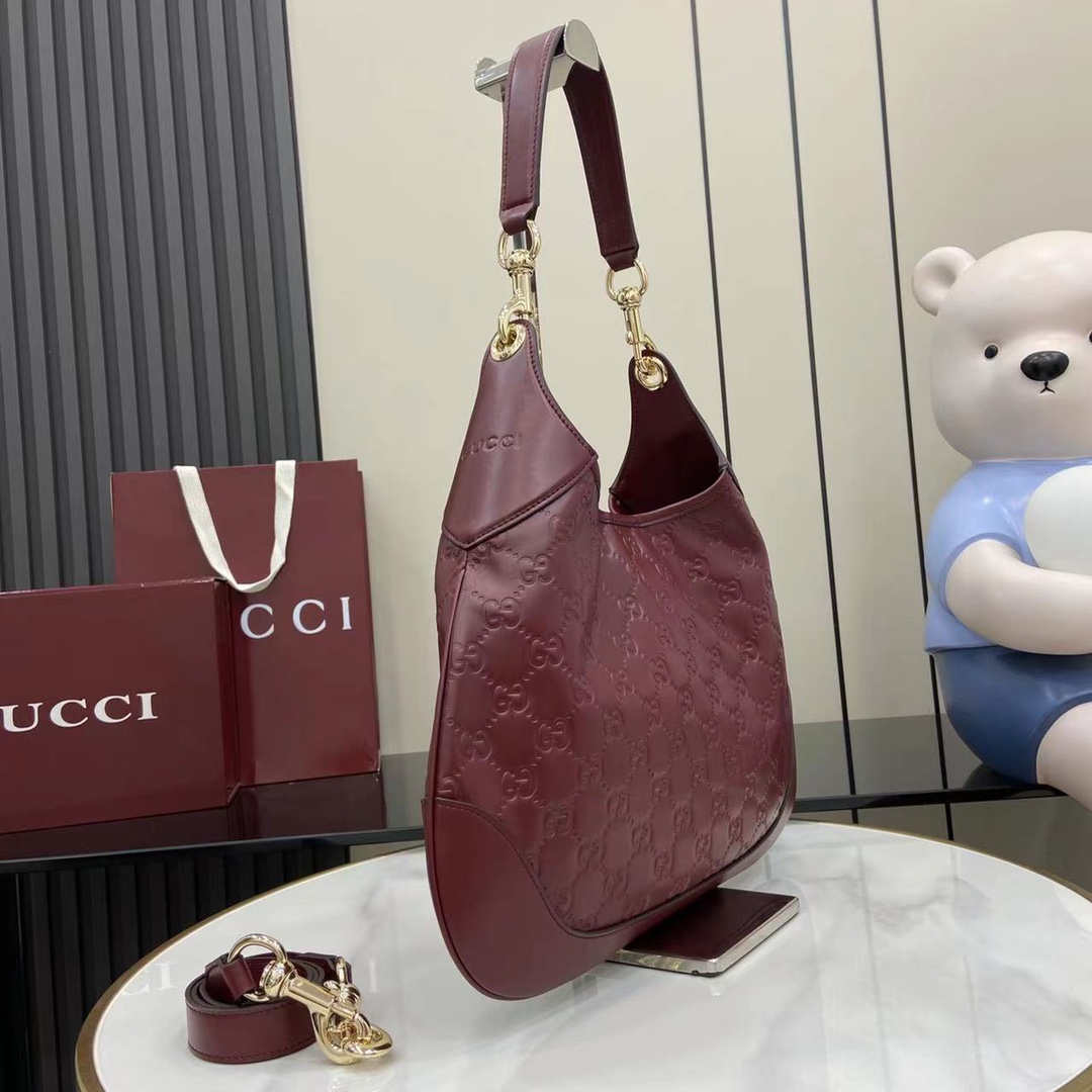 Gucci B Medium Shoulder Bag - EUR FASHION