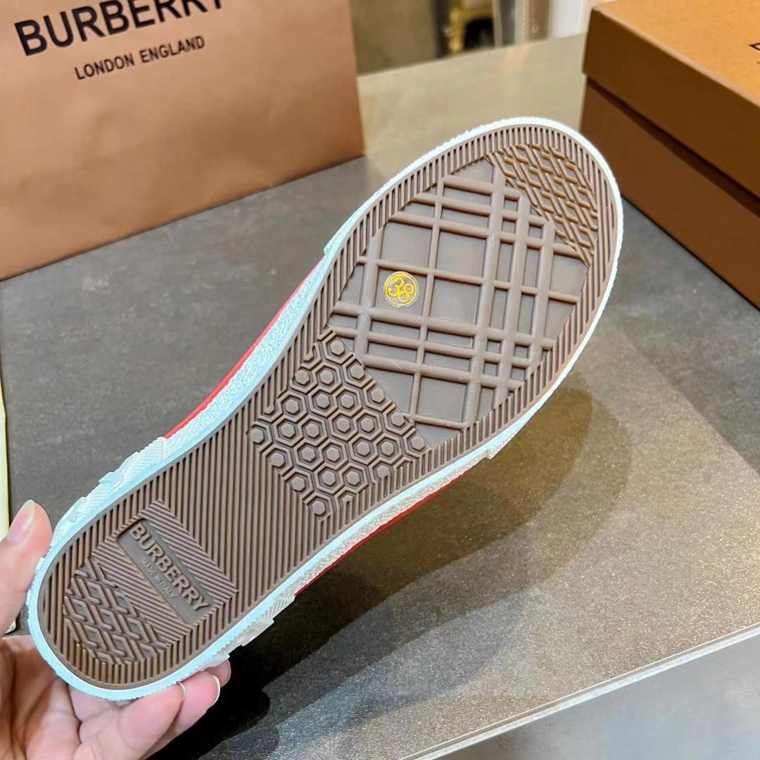 Burberry Slip On Sneakers - EUR FASHION