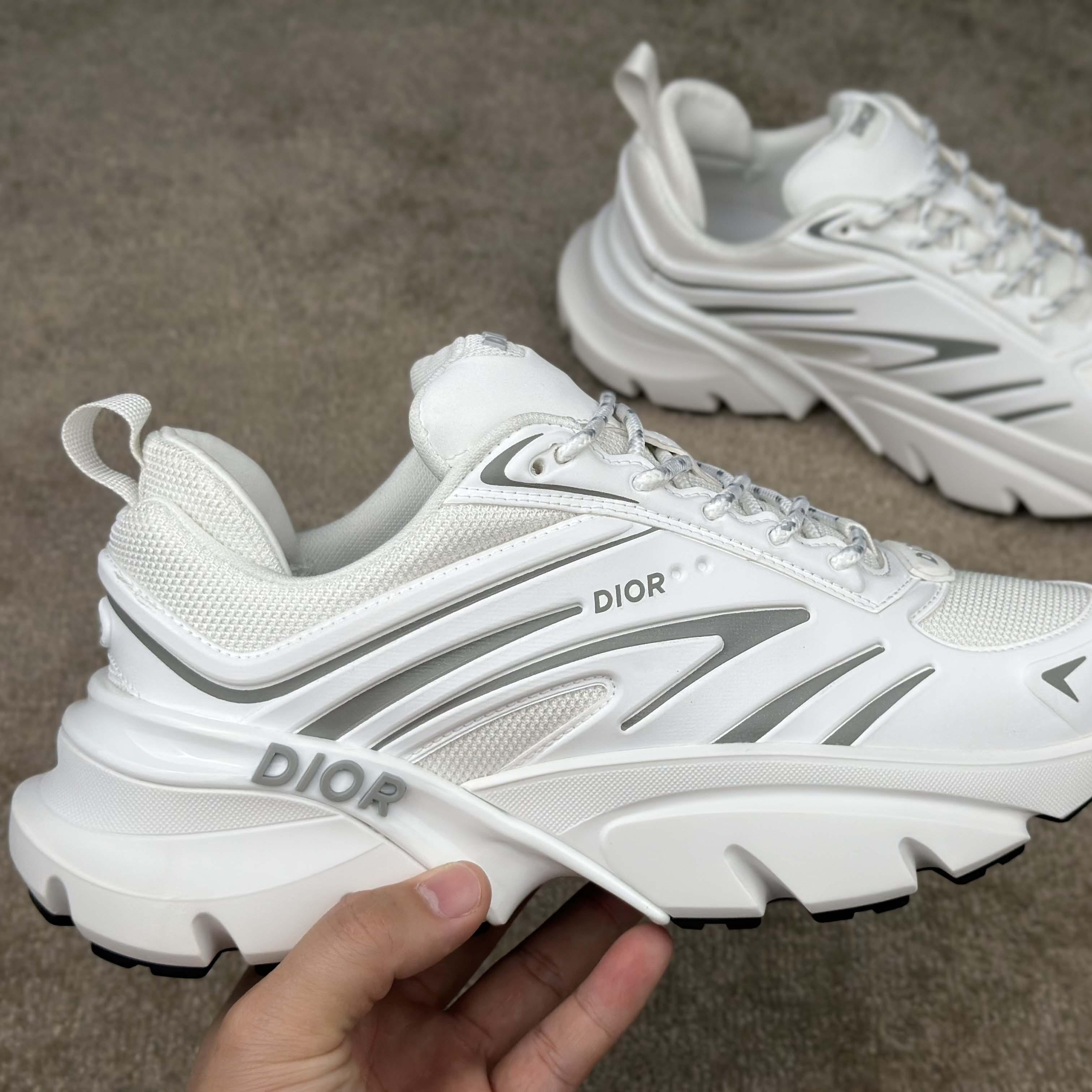 Dior B44 Blade Sneaker  - EUR FASHION