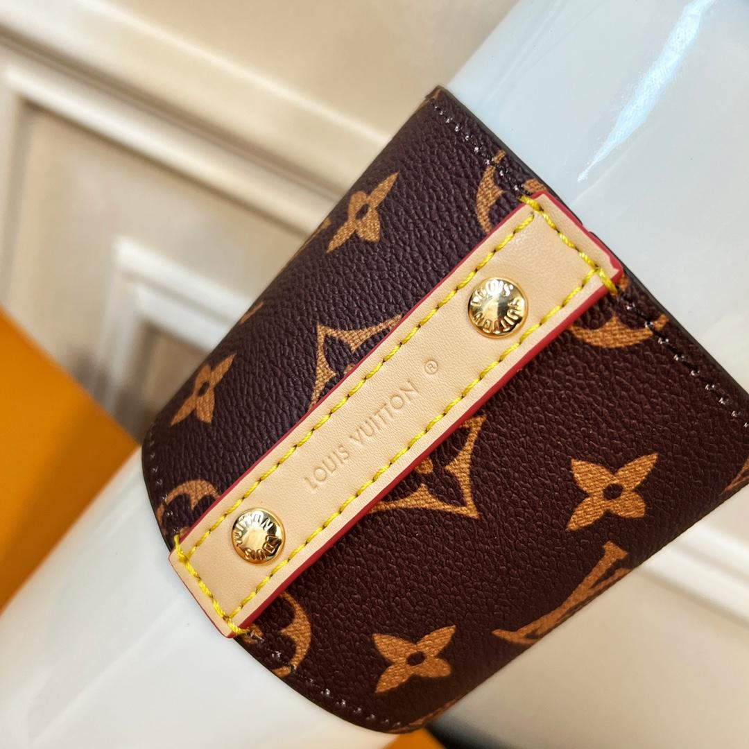 Louis Vuitton Cup Louis - EUR FASHION
