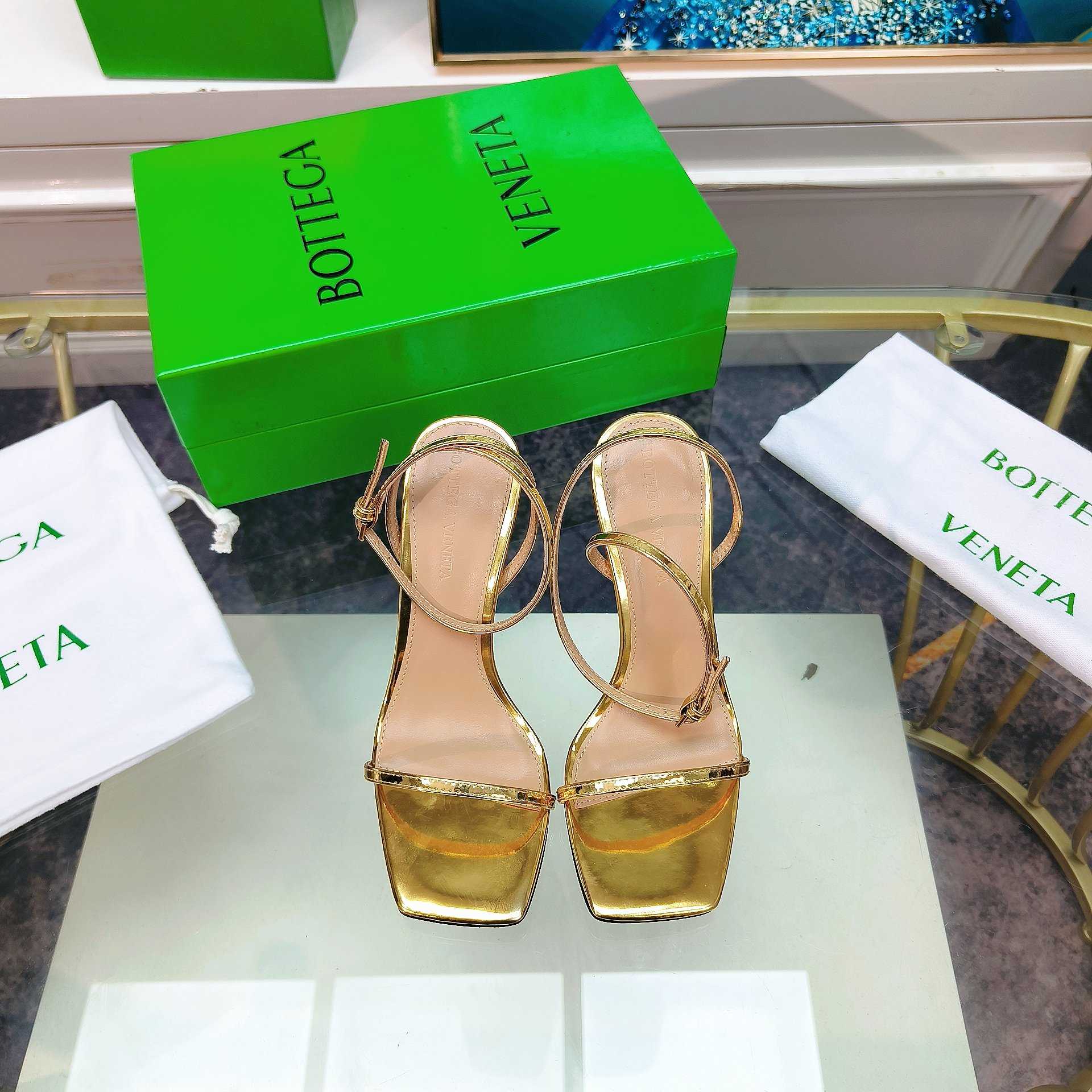 Bottega Veneta Gold Knot Gold Sandals Heels - EUR FASHION