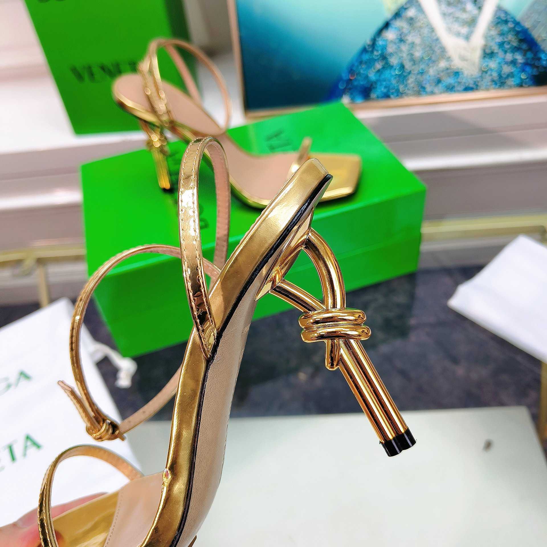 Bottega Veneta Gold Knot Gold Sandals Heels - EUR FASHION