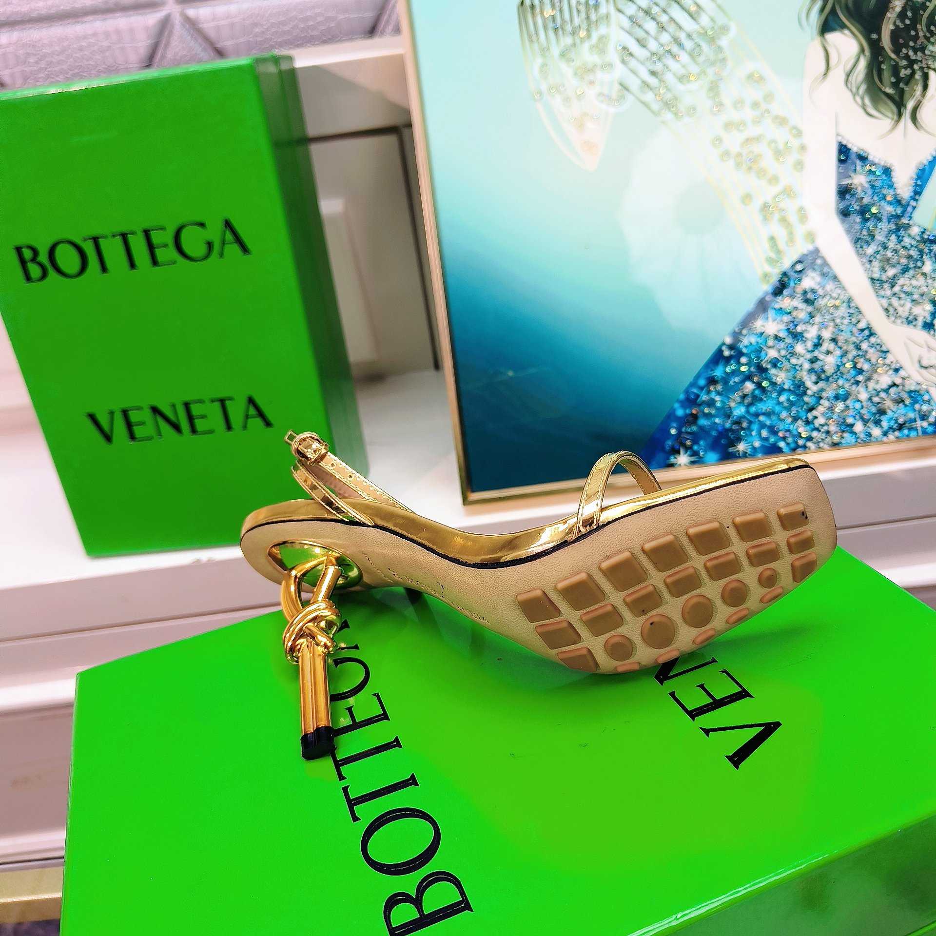 Bottega Veneta Gold Knot Gold Sandals Heels - EUR FASHION