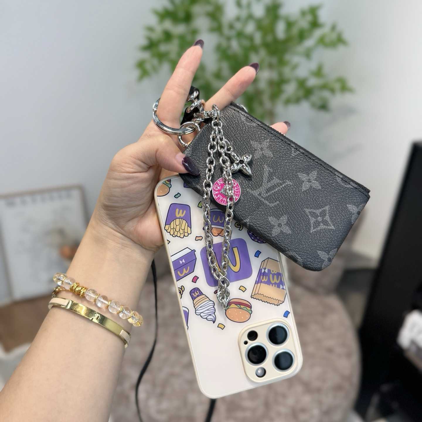 Louis Vuitton Monogram Phone Holder   - EUR FASHION
