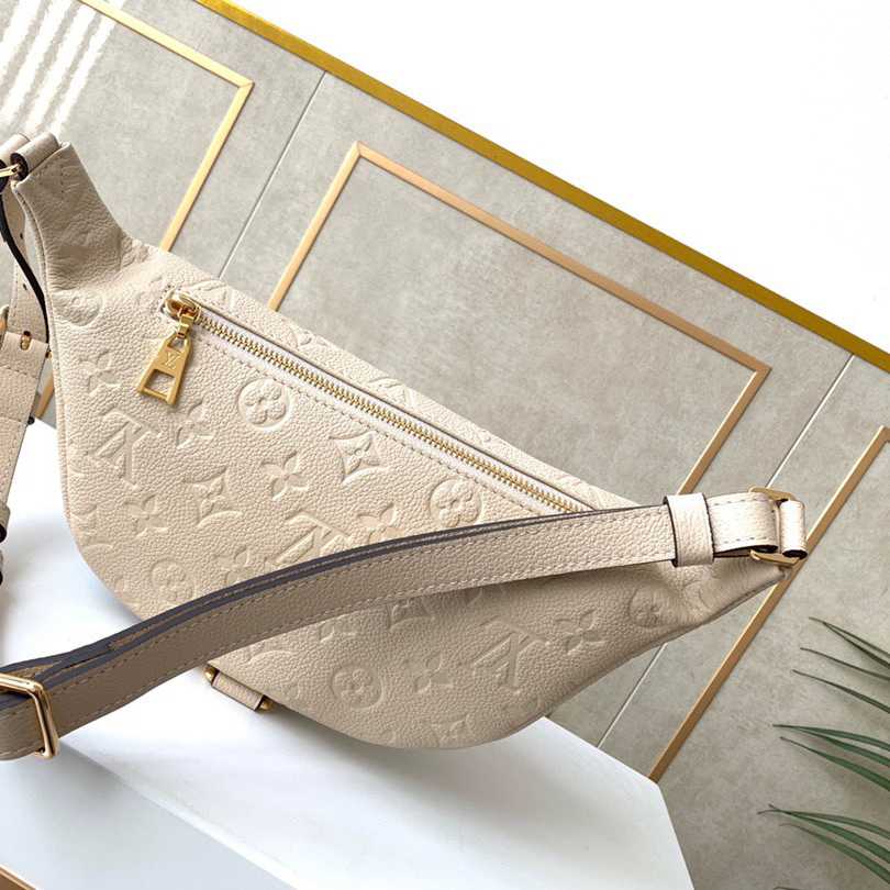 Louis Vuitton Bumbag  M44812  - EUR FASHION