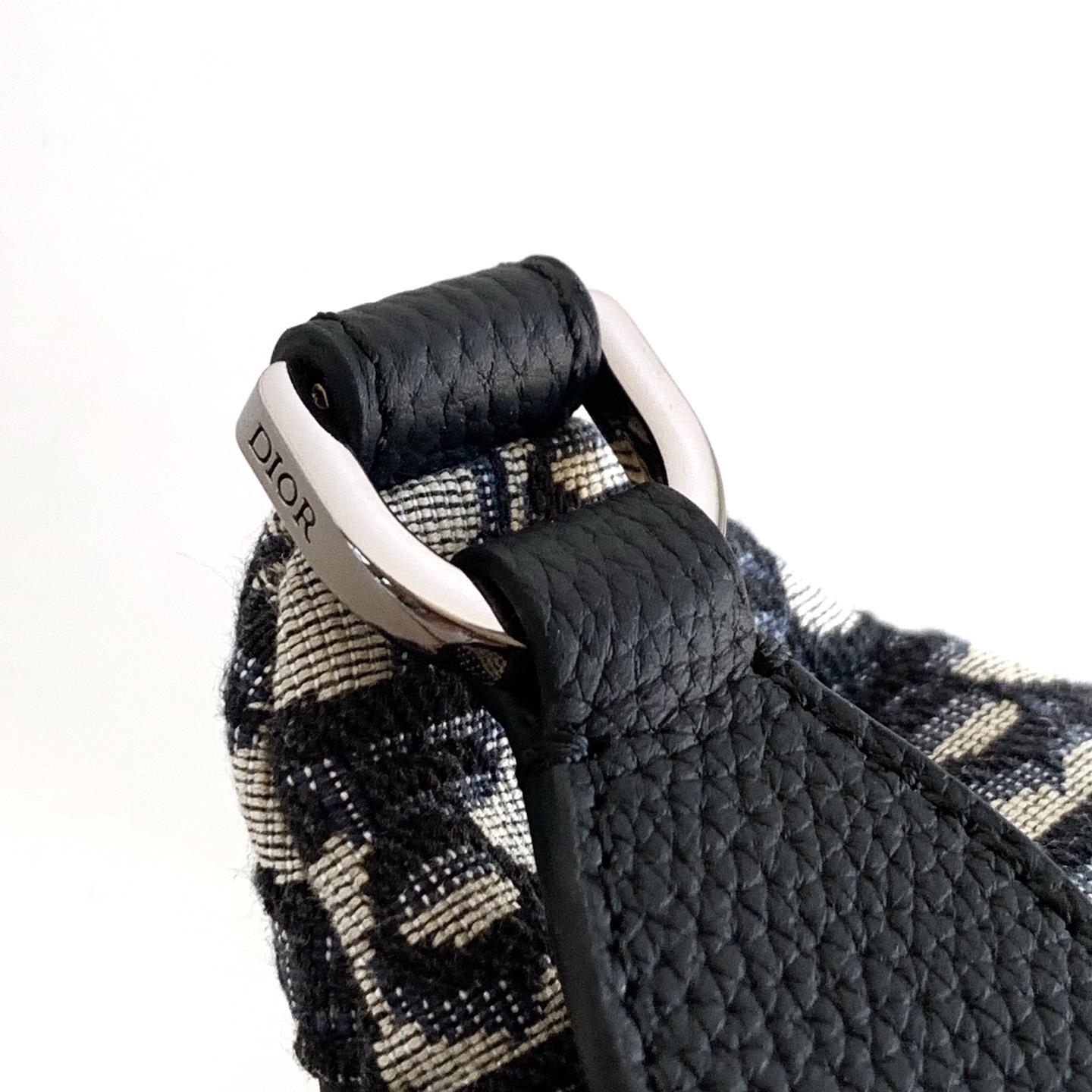 Dior 8 Belt Bag  - EUR FASHION