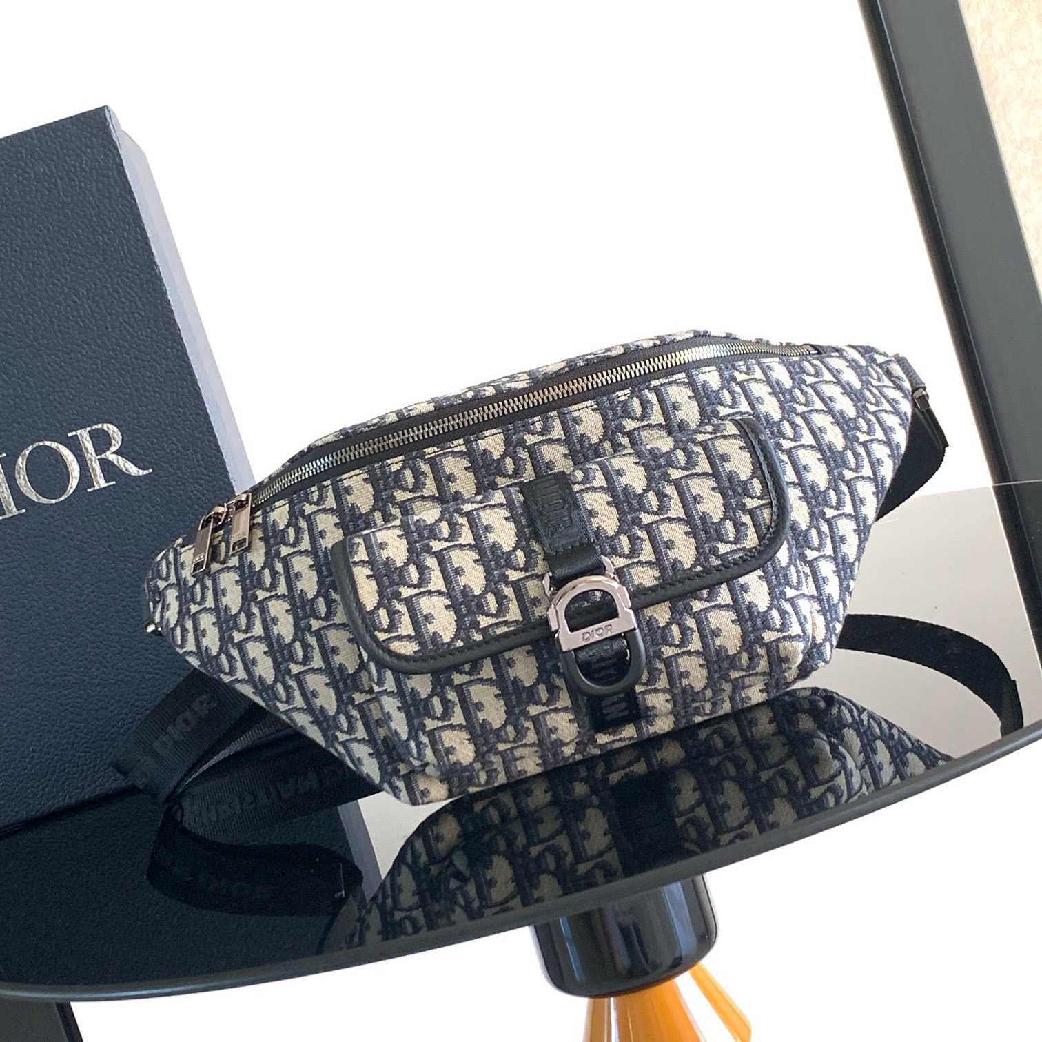 Dior 8 Belt Bag  - EUR FASHION