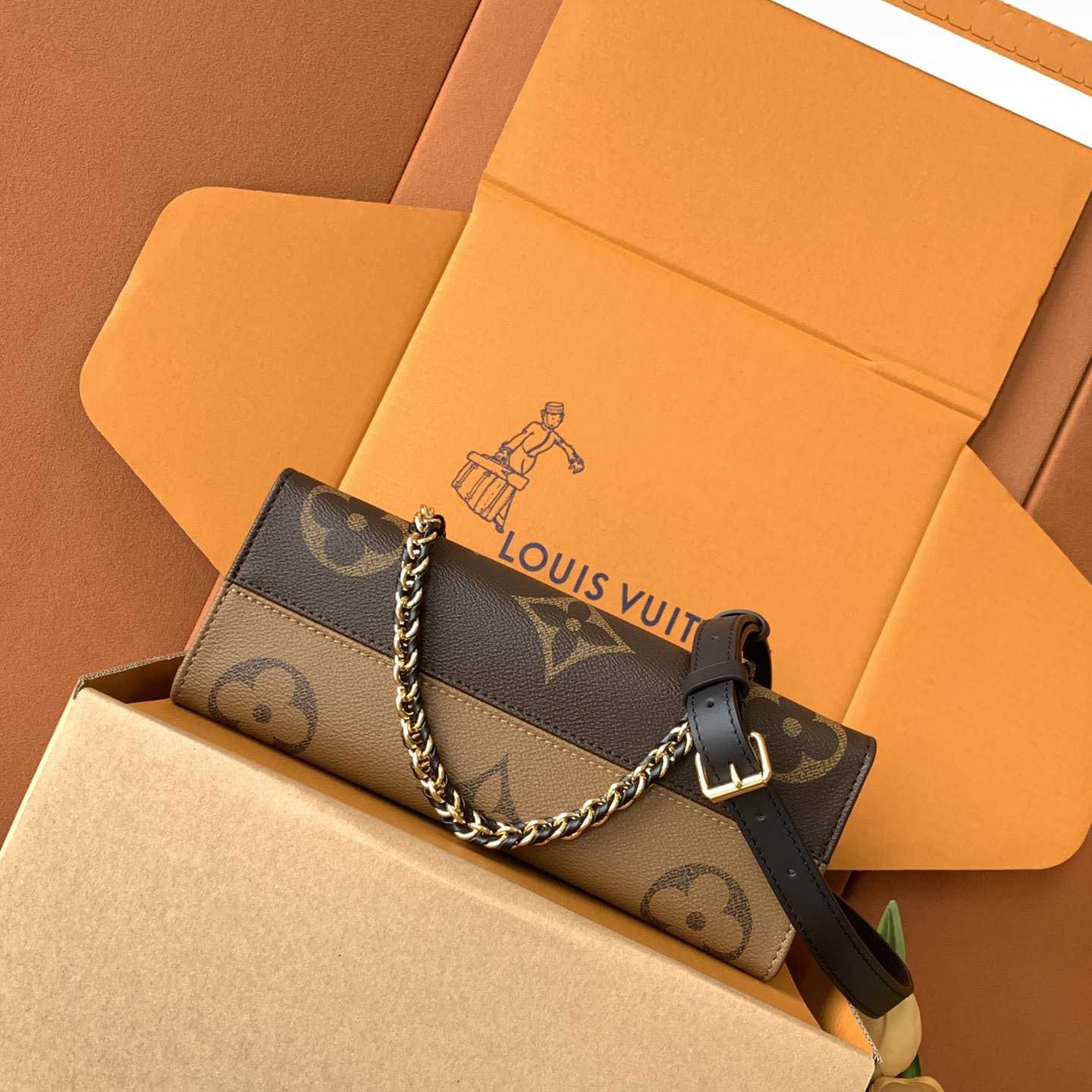 Louis Vuitton OnTheGo East West Chain  M14236 - EUR FASHION