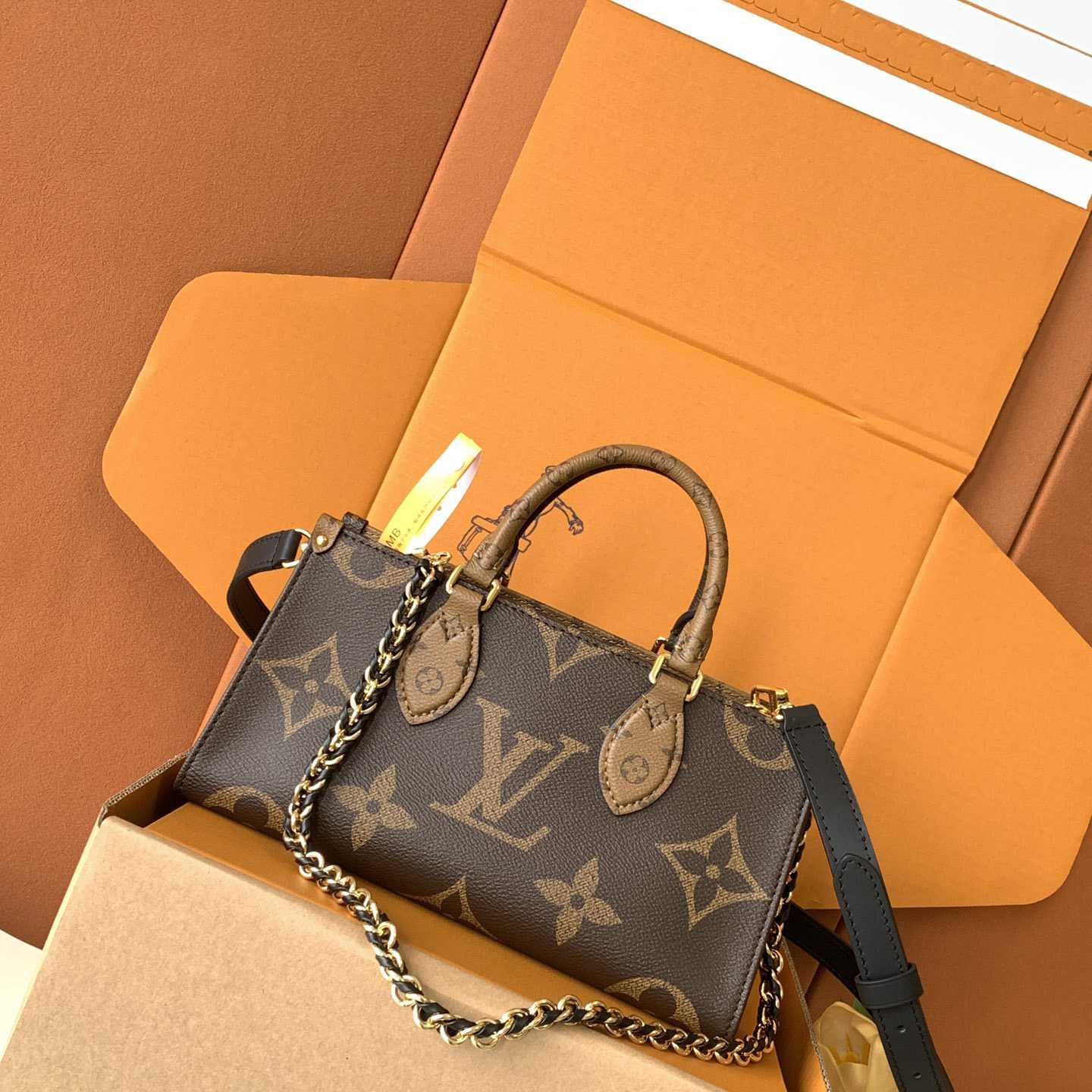 Louis Vuitton OnTheGo East West Chain  M14236 - EUR FASHION