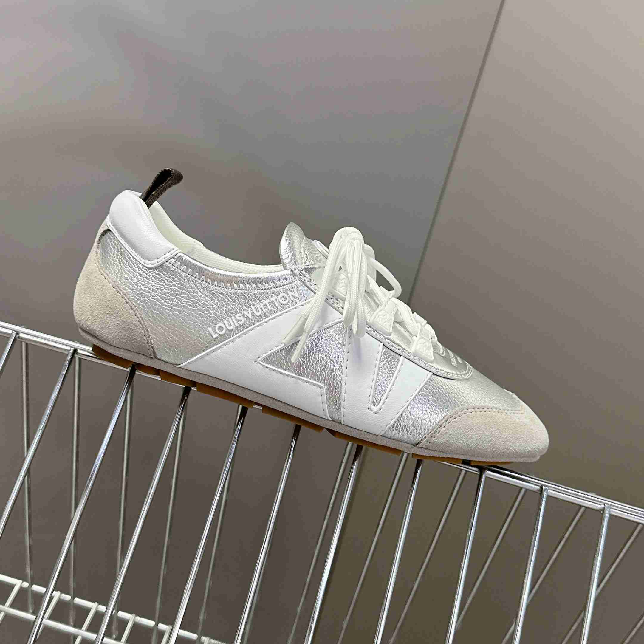 Louis Vuitton LV Sneakerina   1AHOJD - EUR FASHION