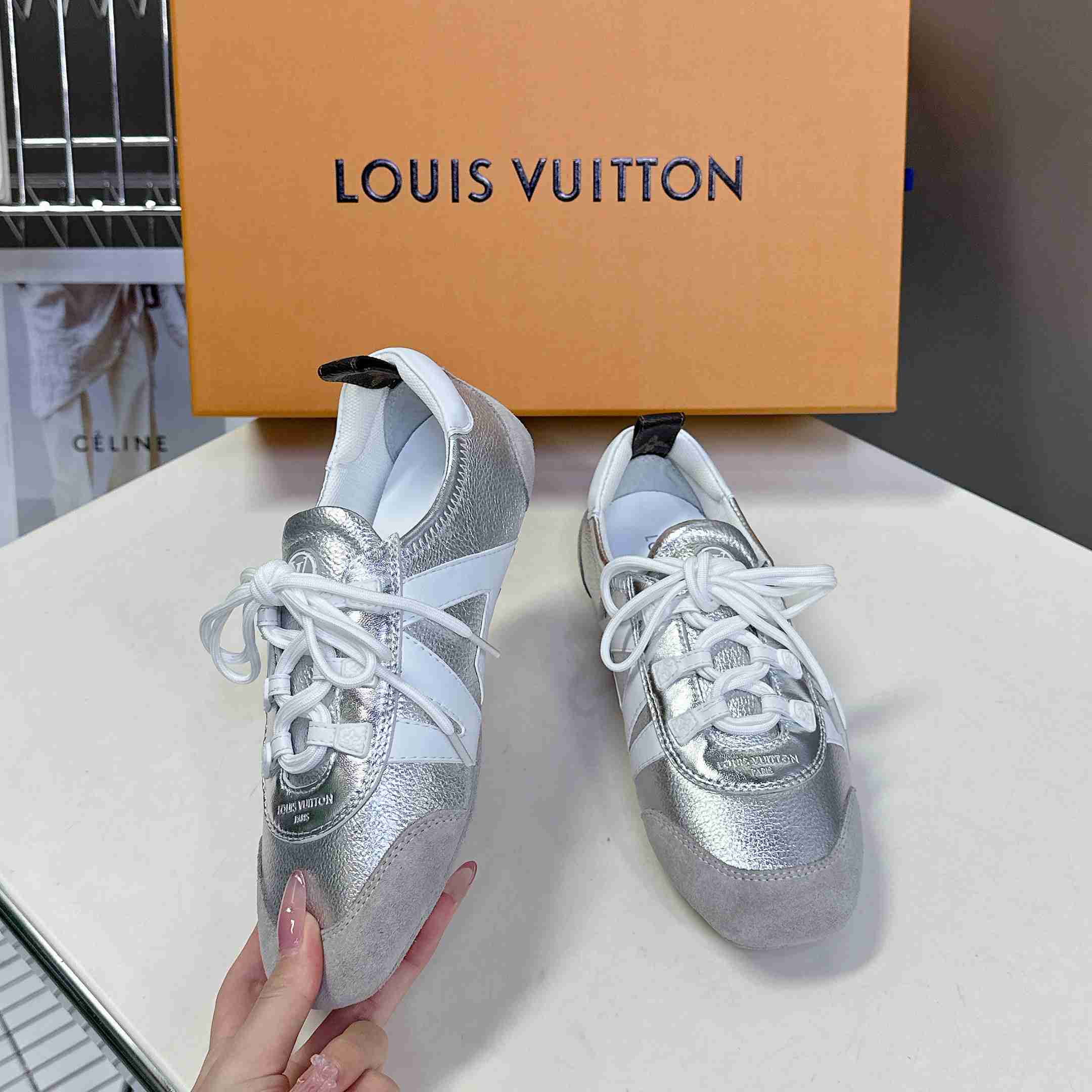 Louis Vuitton LV Sneakerina   1AHOJD - EUR FASHION