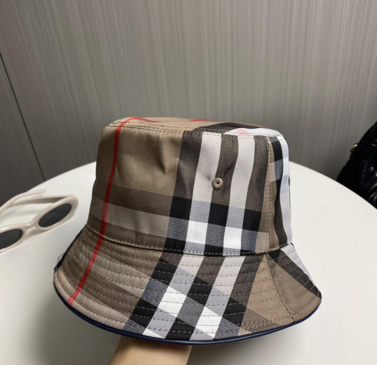 Burberry Bucket Hat - EUR FASHION