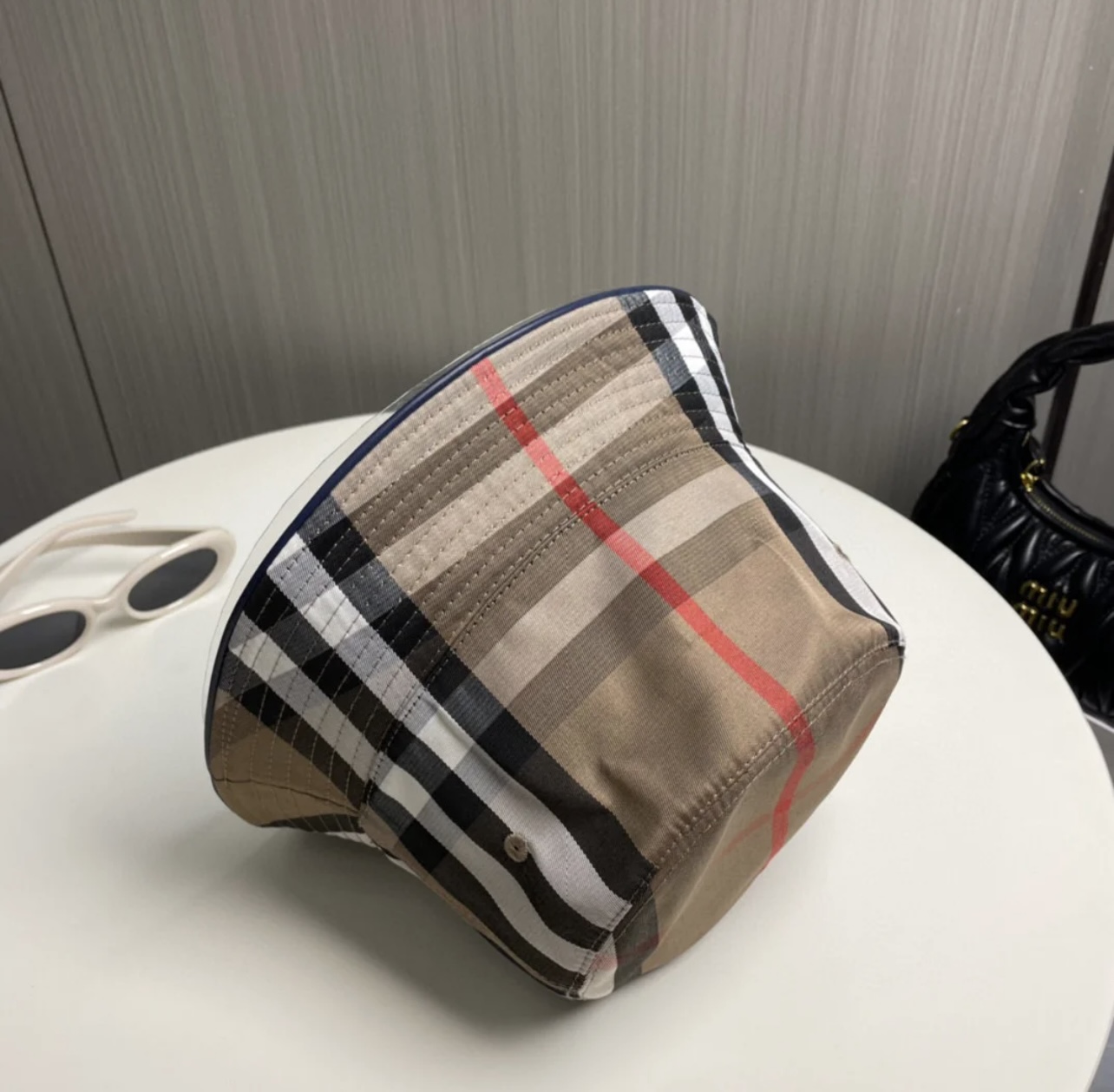 Burberry Bucket Hat - EUR FASHION