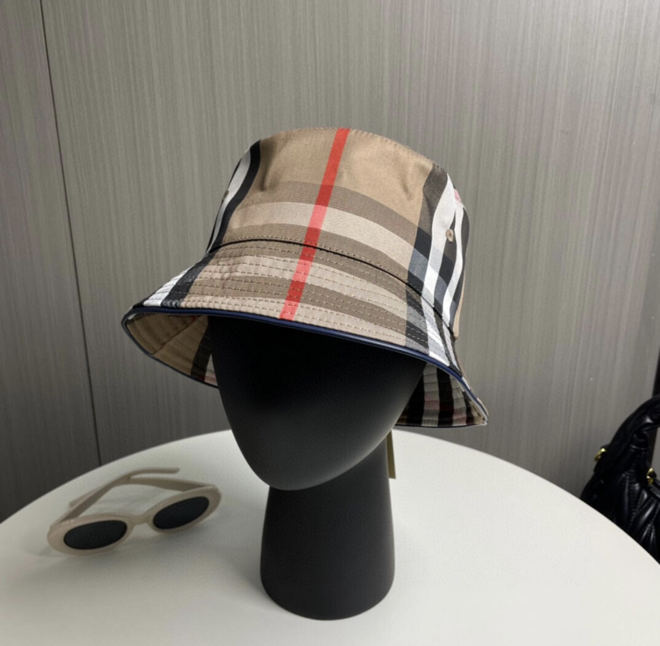 Burberry Bucket Hat - EUR FASHION