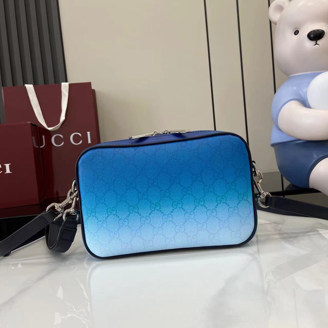 Gucci Chroma Small Crossbody Bag - EUR FASHION