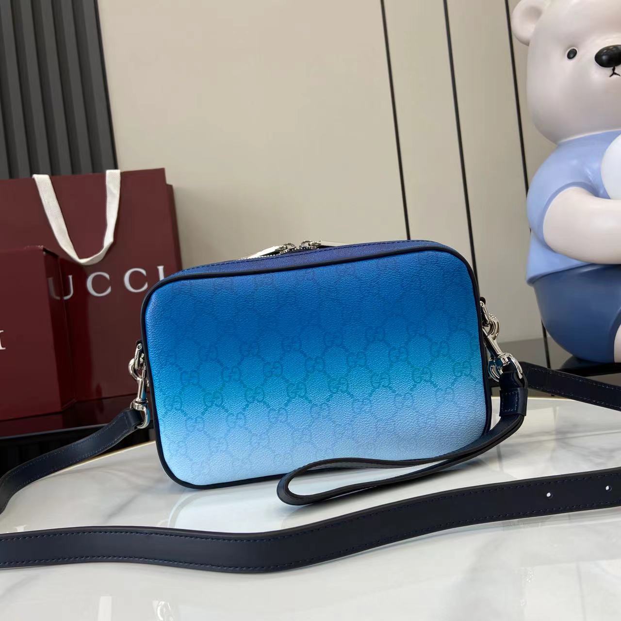 Gucci Chroma Small Crossbody Bag - EUR FASHION