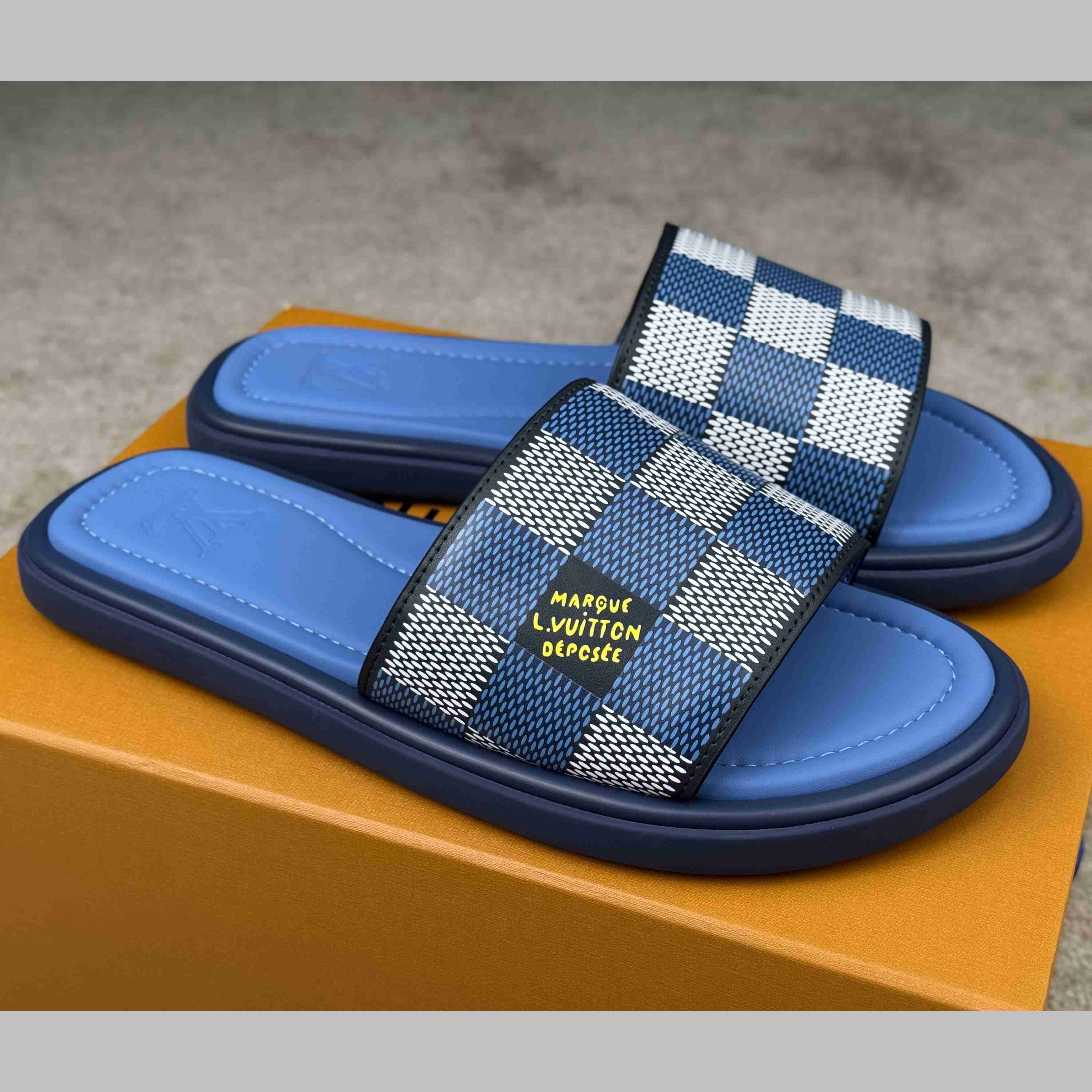 Louis Vuitton LV Venice Mule   - EUR FASHION