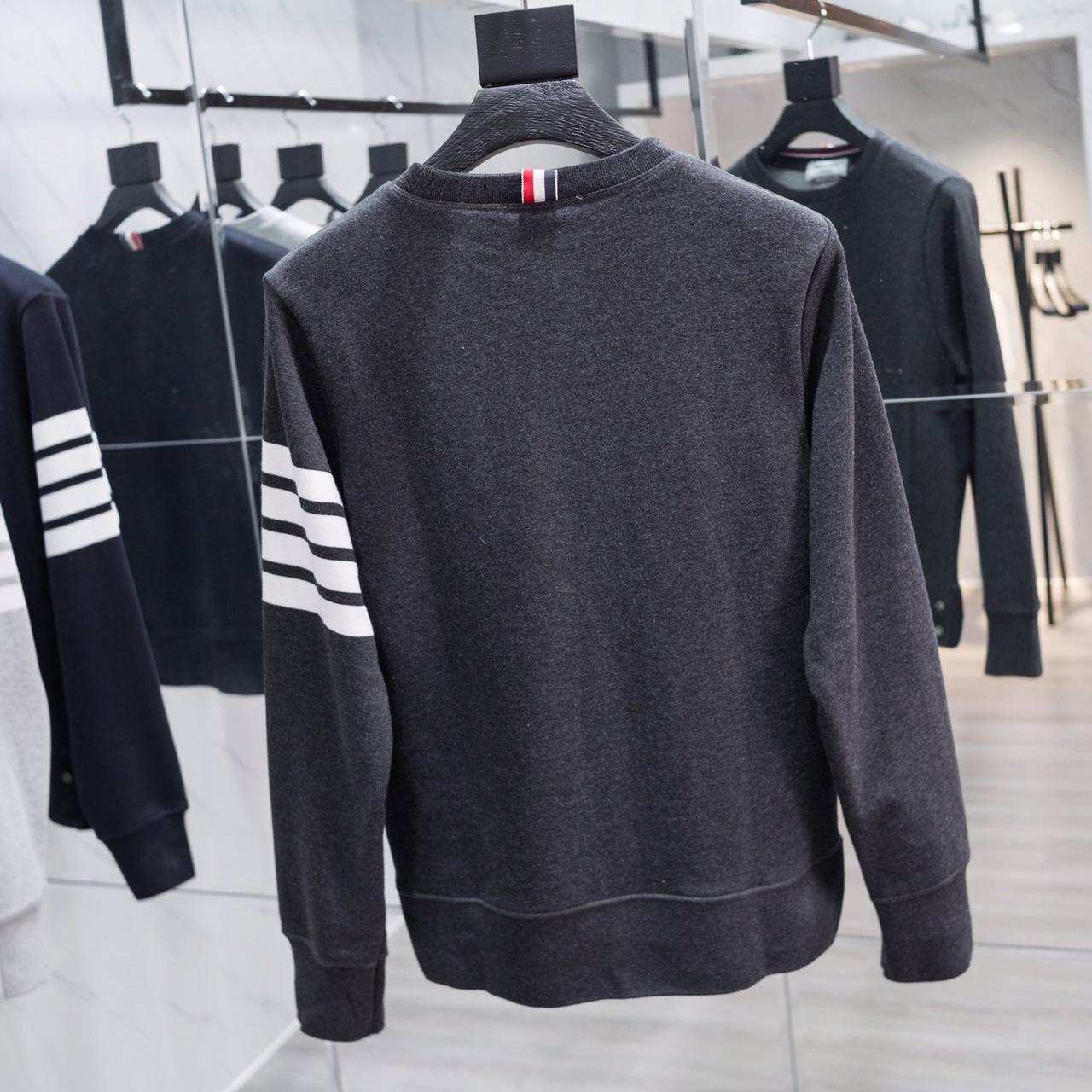 Thom Browne Stripe Sleeve Sweatshirt    TB22 - EUR FASHION