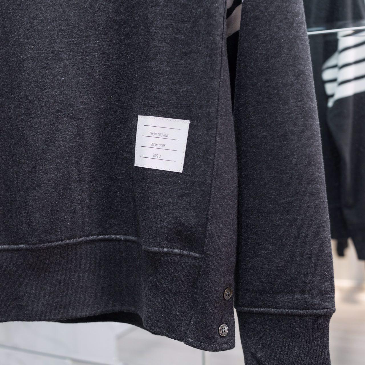 Thom Browne Stripe Sleeve Sweatshirt    TB22 - EUR FASHION