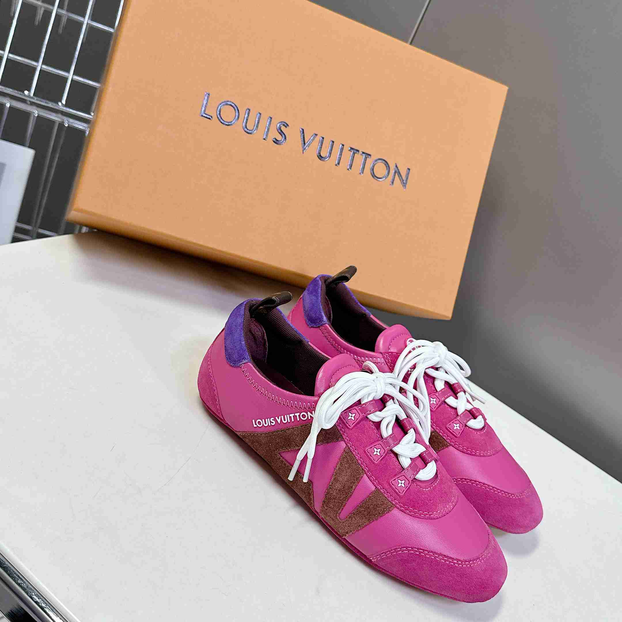 Louis Vuitton LV Sneakerina   1AHNEI - EUR FASHION