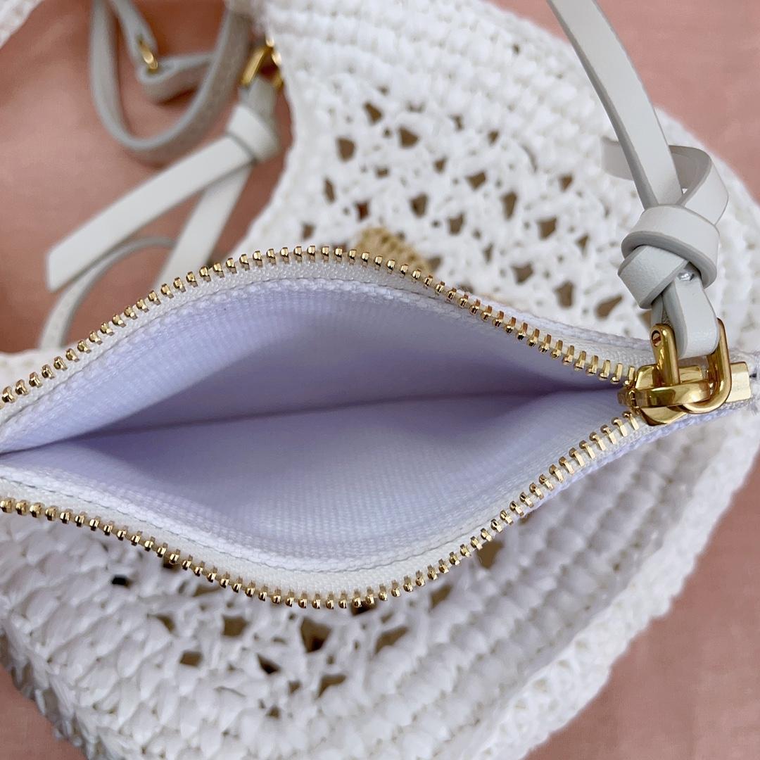 Miu Miu Wander Crochet-knit Shoulder Bag - EUR FASHION