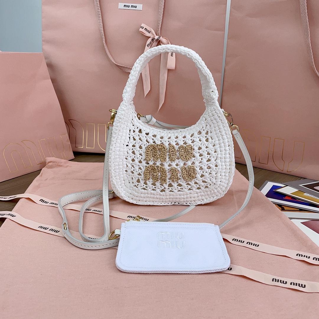 Miu Miu Wander Crochet-knit Shoulder Bag - EUR FASHION