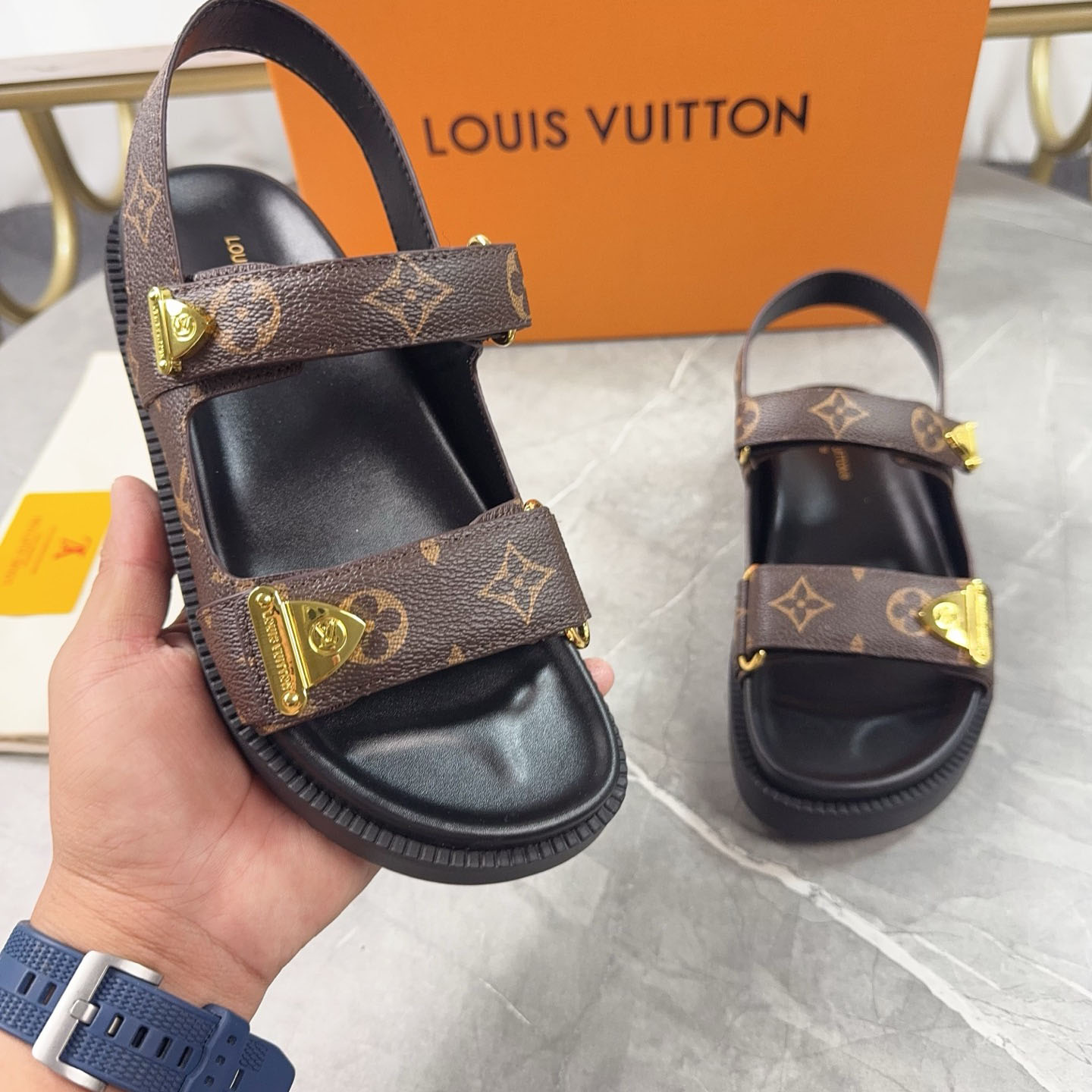 Louis Vuitton LV Sunset Comfort Sandal  1AHNWM - EUR FASHION