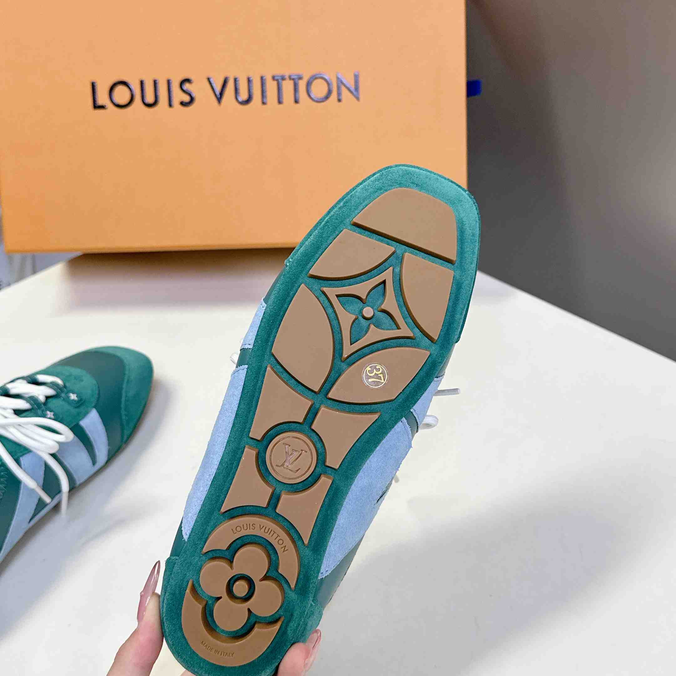 Louis Vuitton LV Sneakerina   1AHNE2 - EUR FASHION