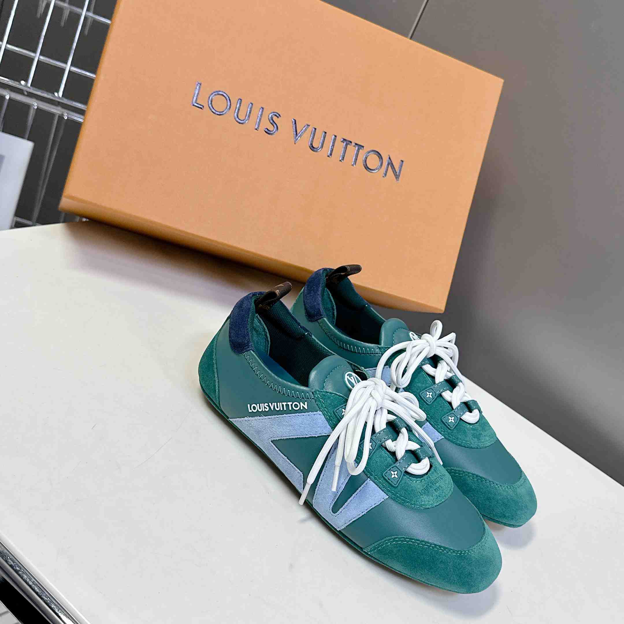 Louis Vuitton LV Sneakerina   1AHNE2 - EUR FASHION